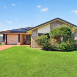 11 Alana Court, TORQUAY, QLD 4655 AUS
