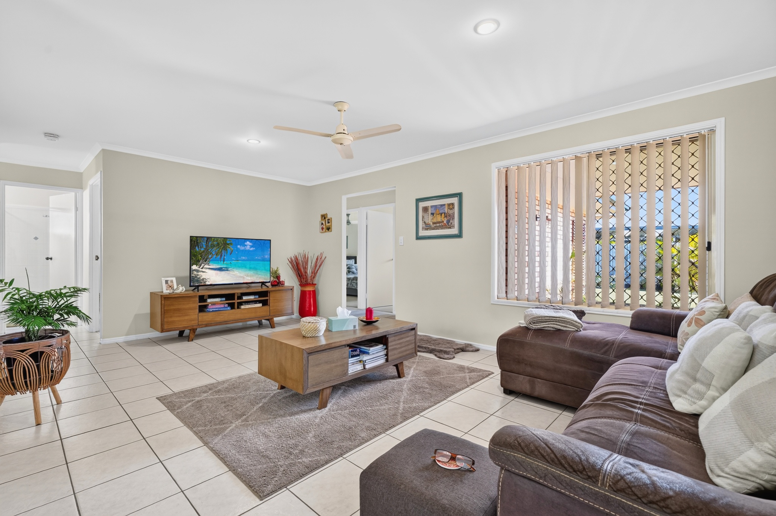 11 Alana Court, TORQUAY, QLD 4655 AUS
