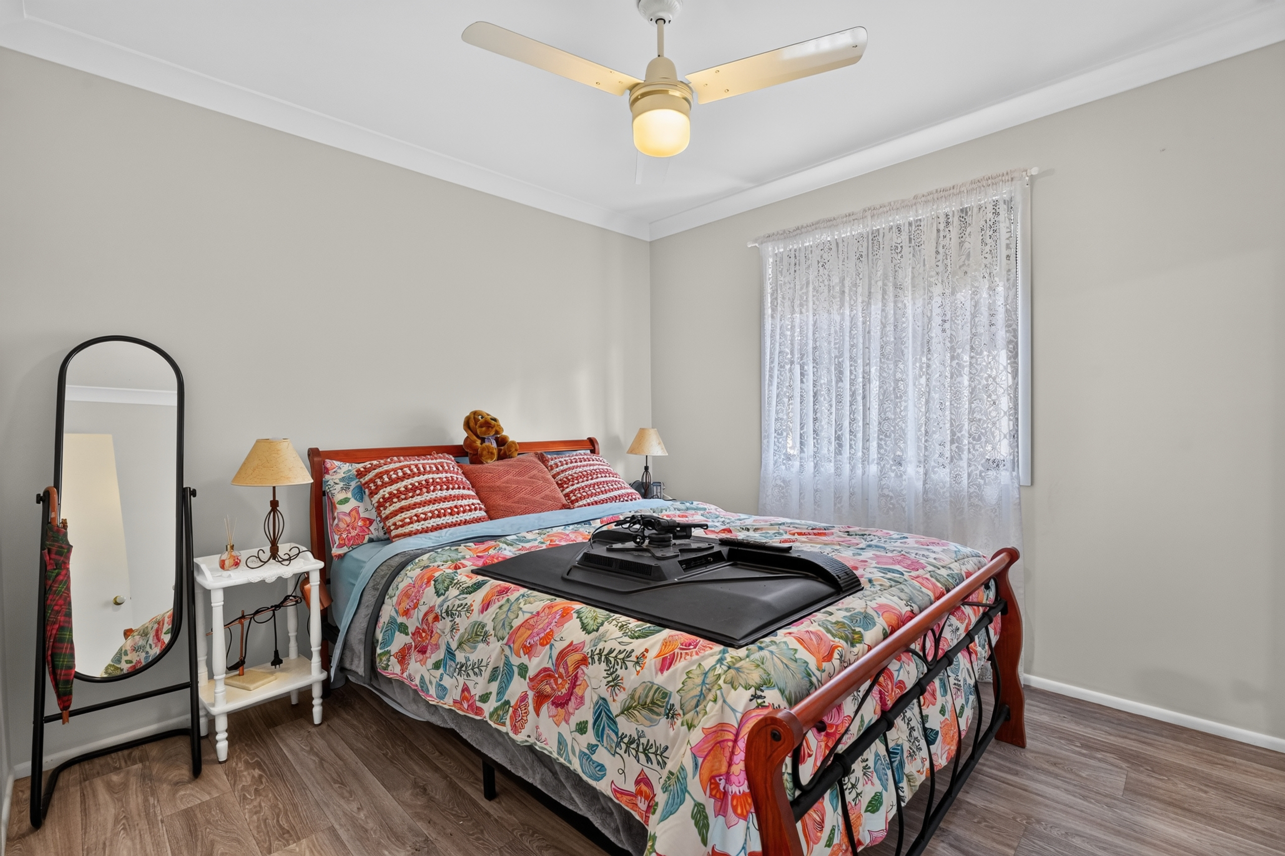 14 Arwon Close, POINT VERNON, QLD 4655 AUS