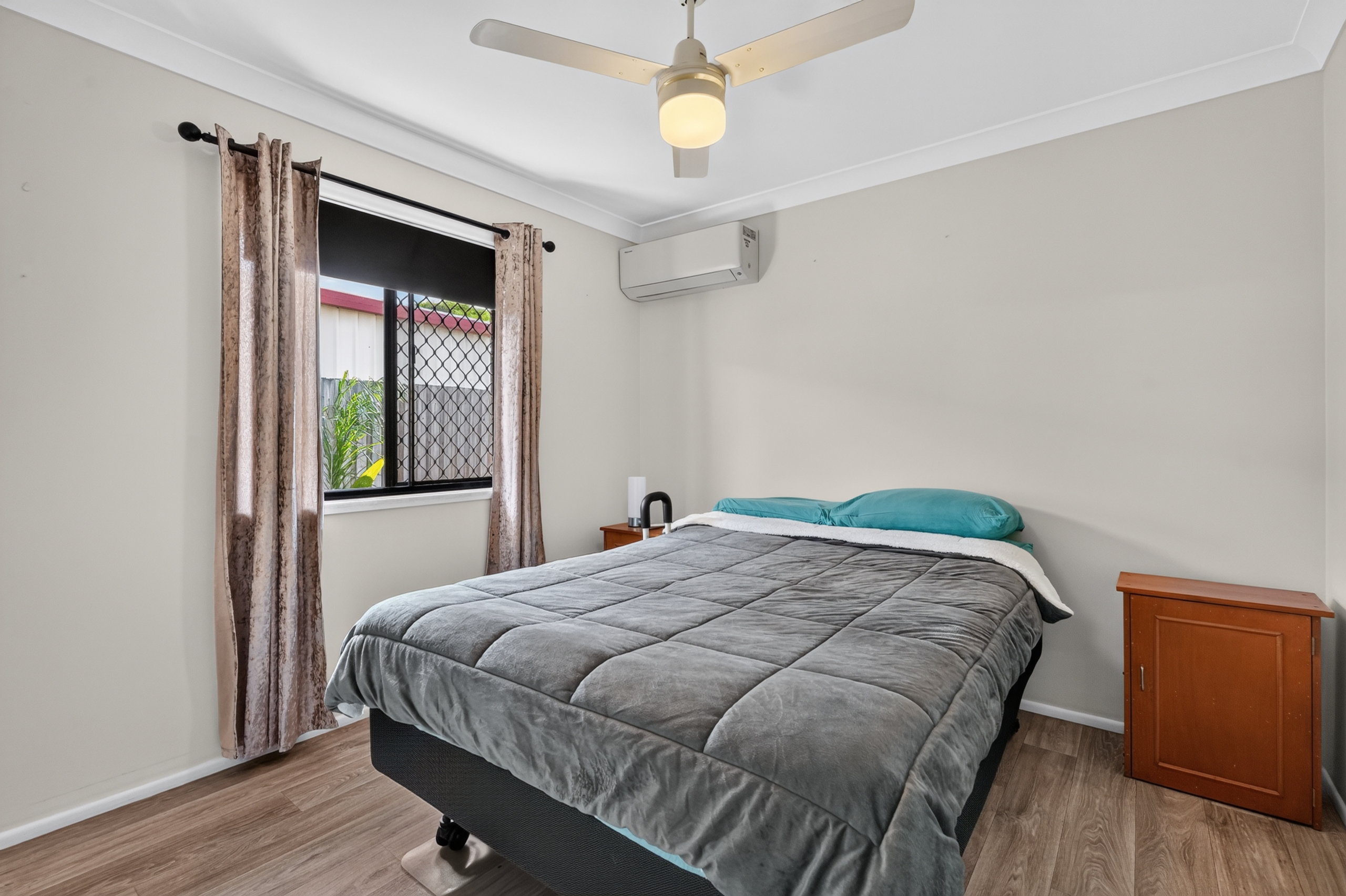 14 Arwon Close, POINT VERNON, QLD 4655 AUS