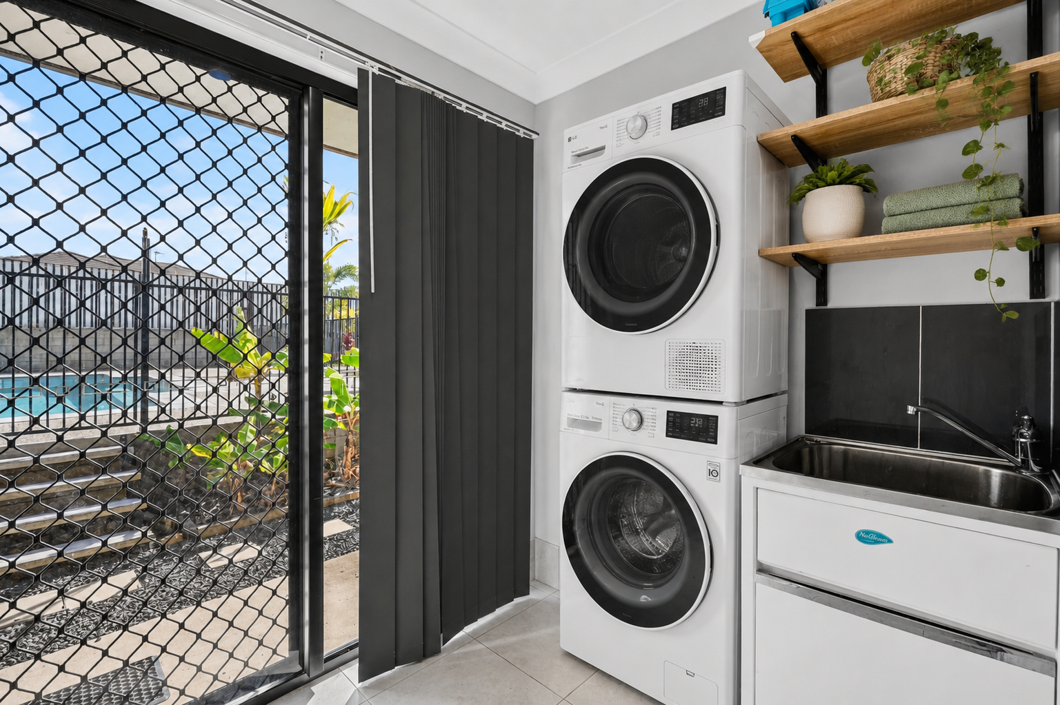 80 Bay Park Road, WONDUNNA, QLD 4655 AUS