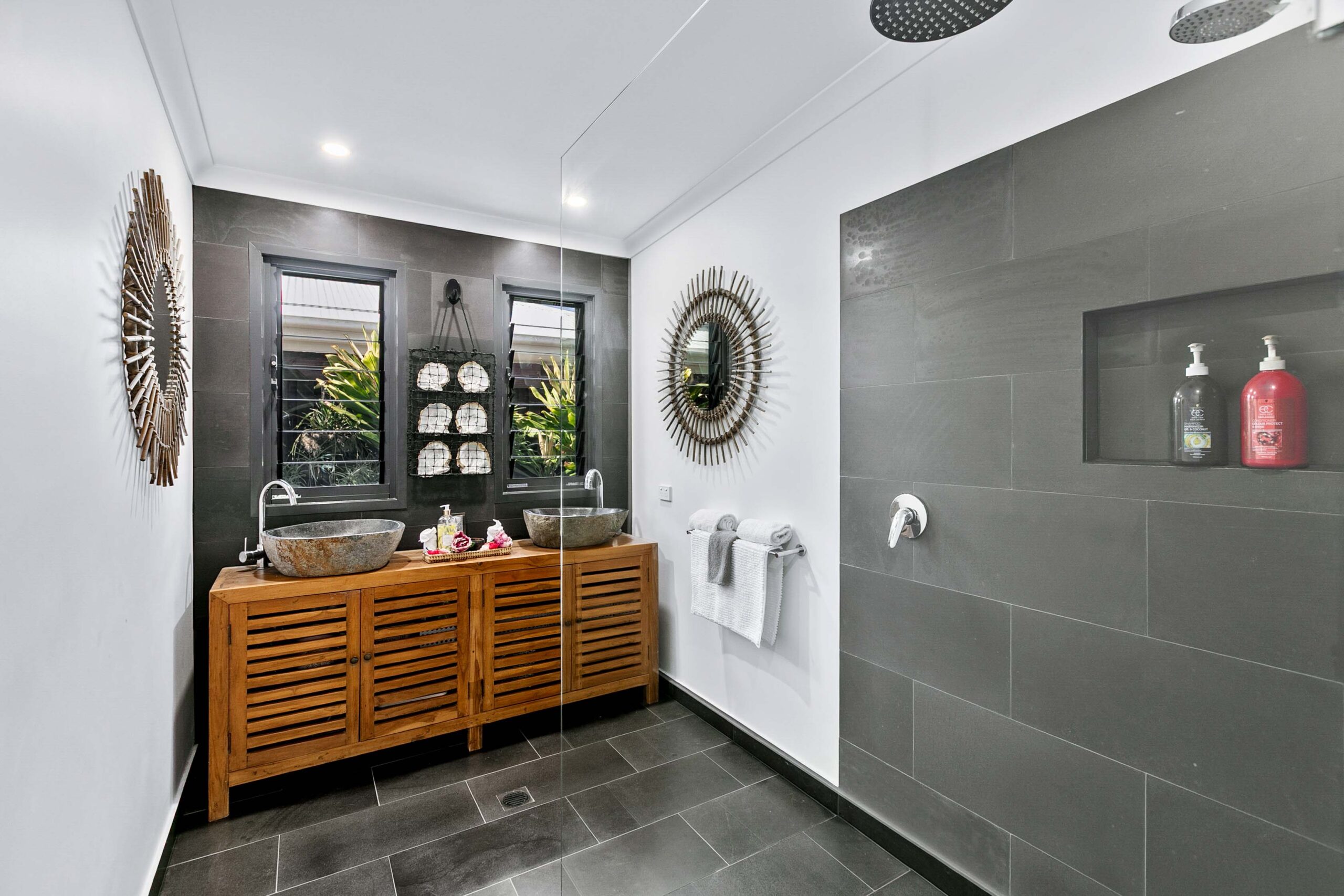 157 Truro Street, URANGAN, QLD 4655 AUS