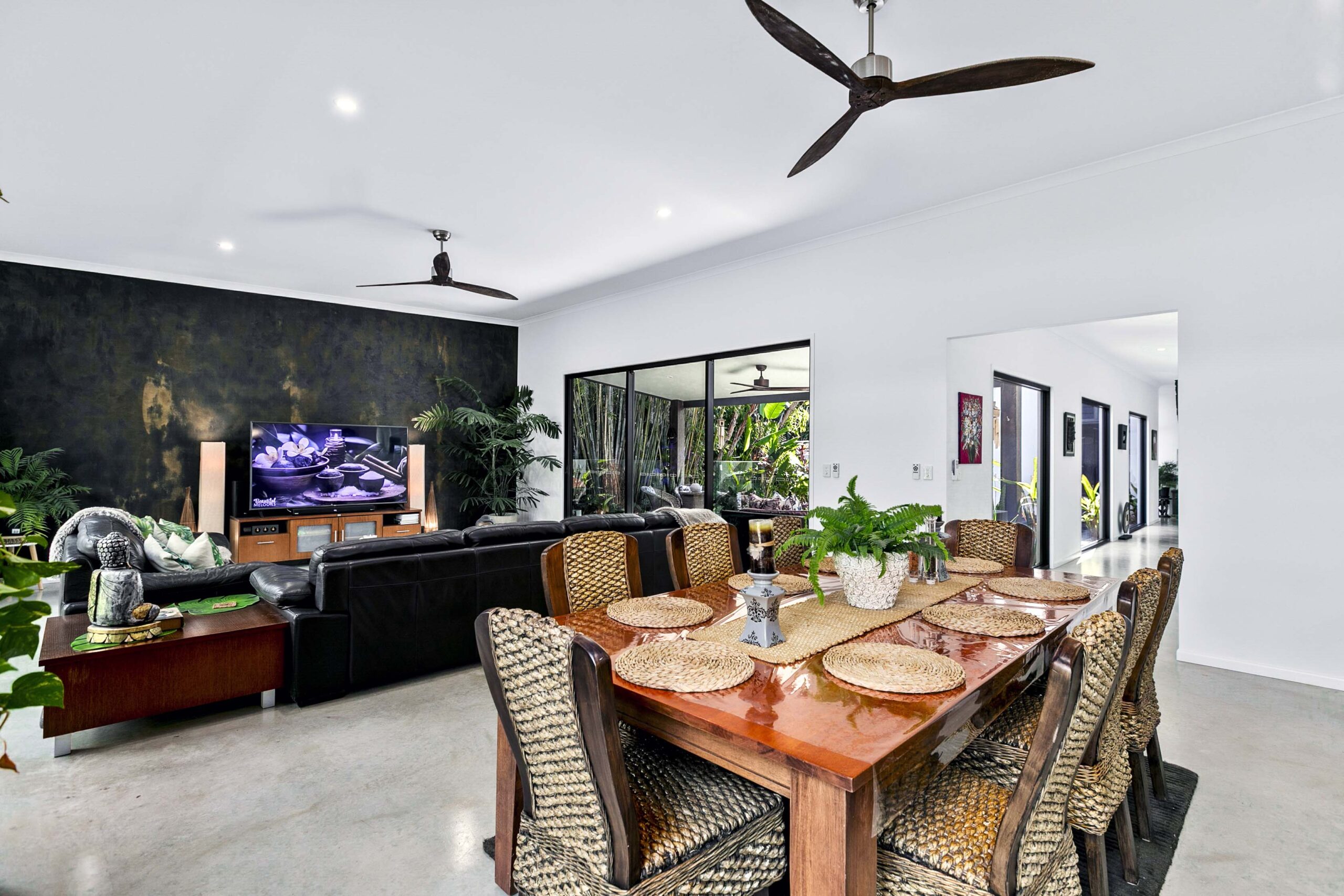 157 Truro Street, URANGAN, QLD 4655 AUS