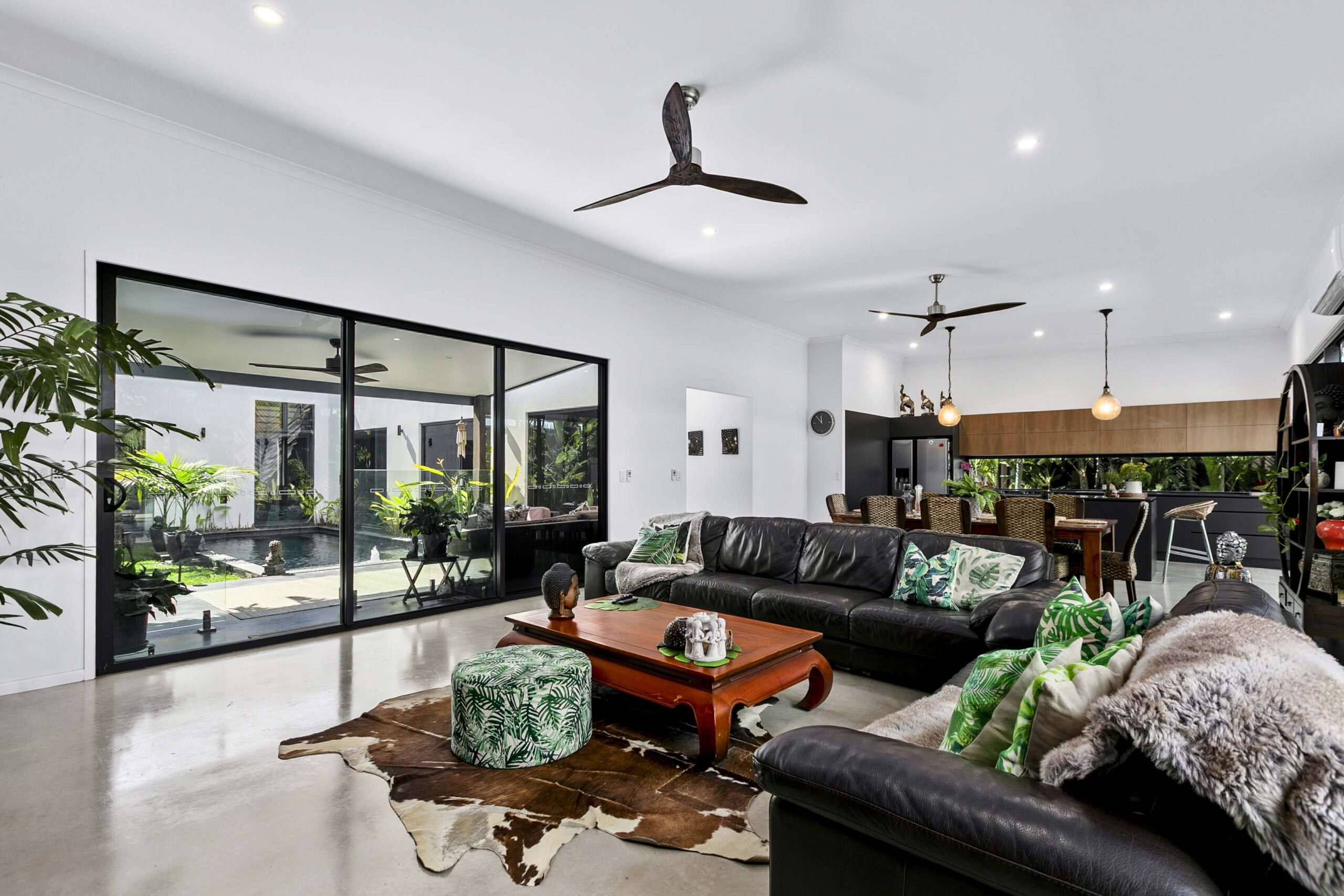157 Truro Street, URANGAN, QLD 4655 AUS