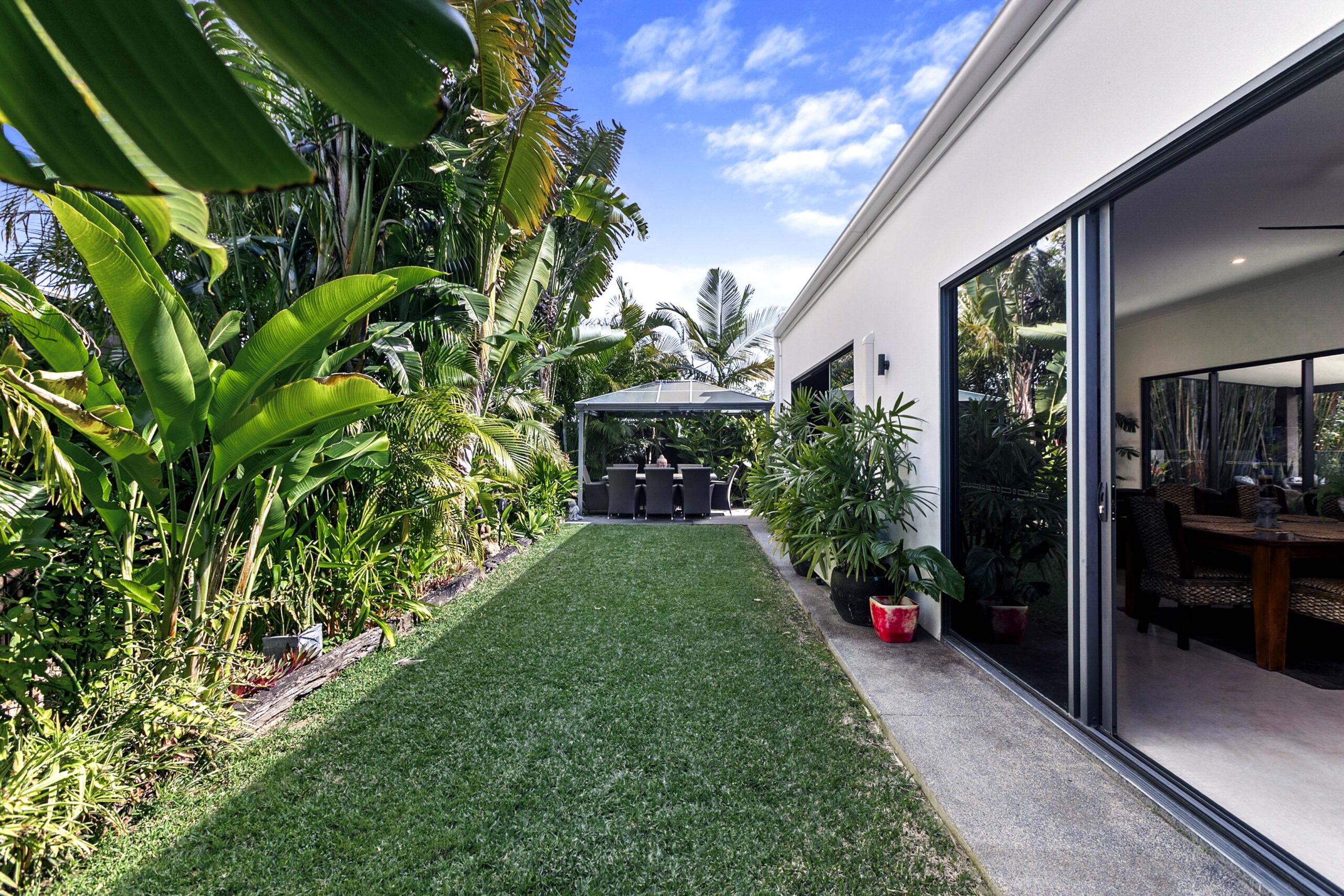 157 Truro Street, URANGAN, QLD 4655 AUS