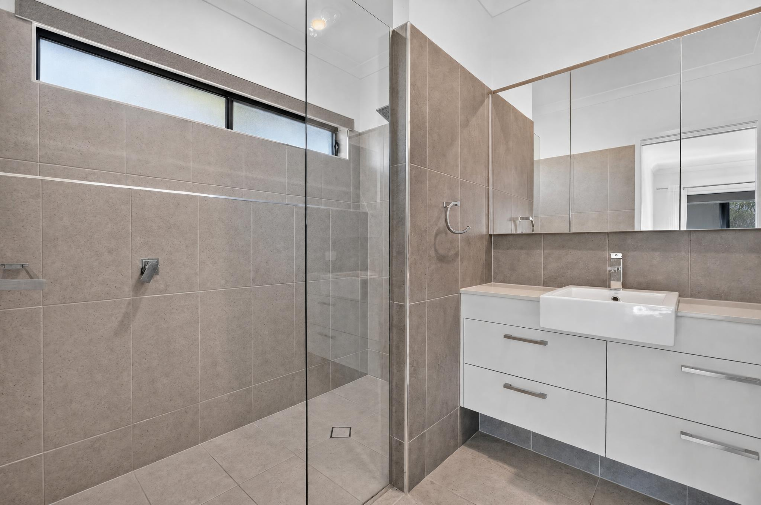 18 Halcro Street, PIALBA, QLD 4655 AUS