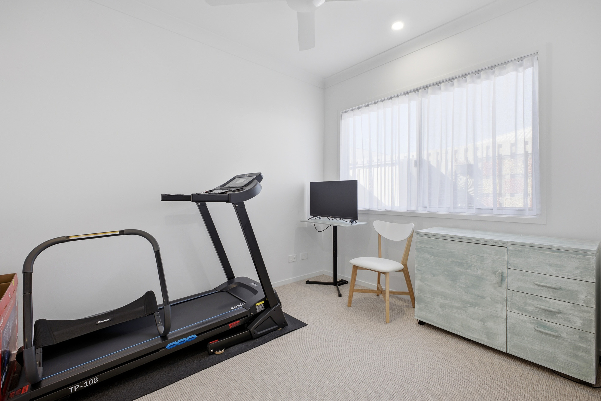 401/2-20 Island View Dr - 