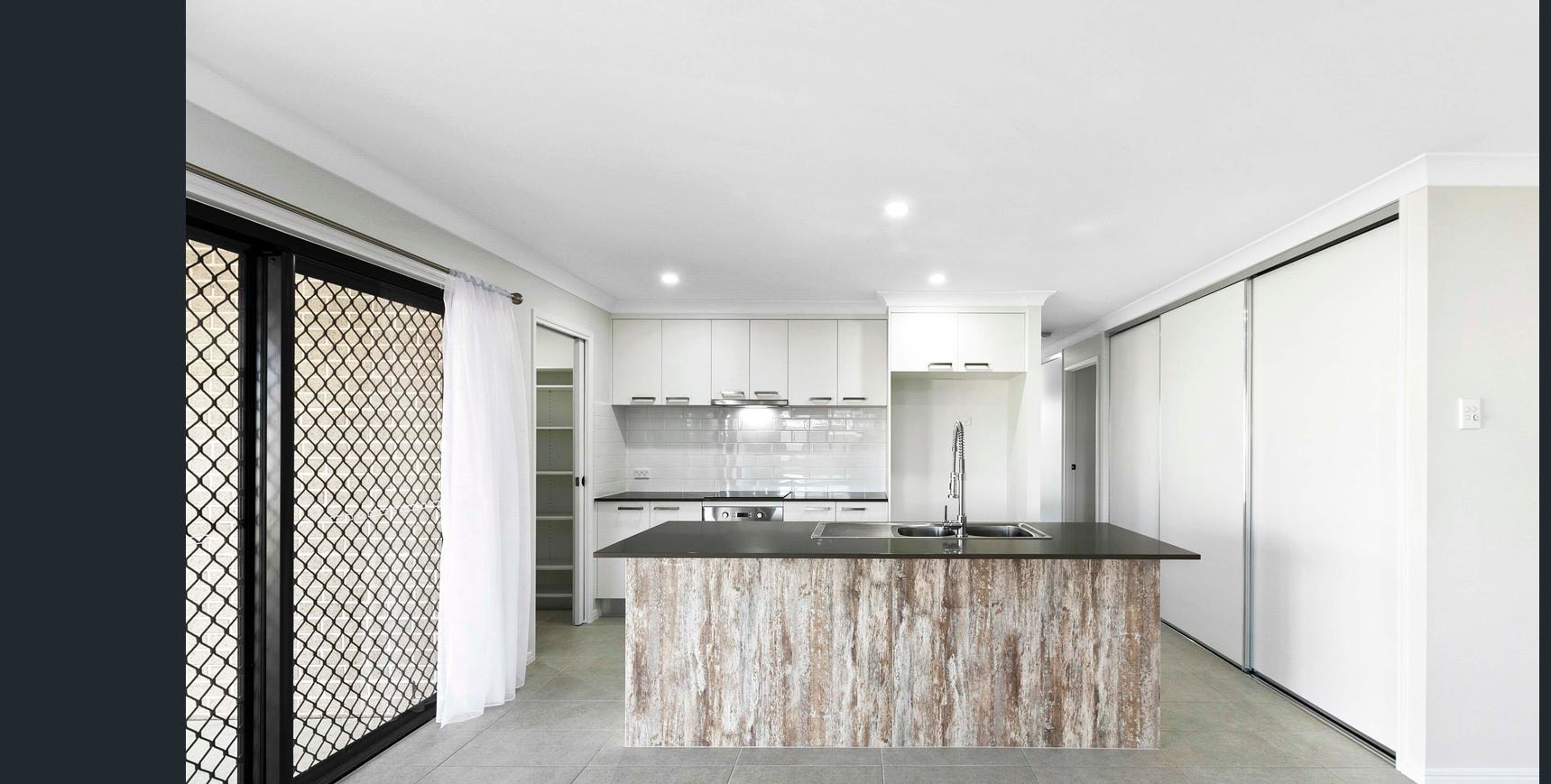 59 Wattle Street, POINT VERNON, QLD 4655 AUS