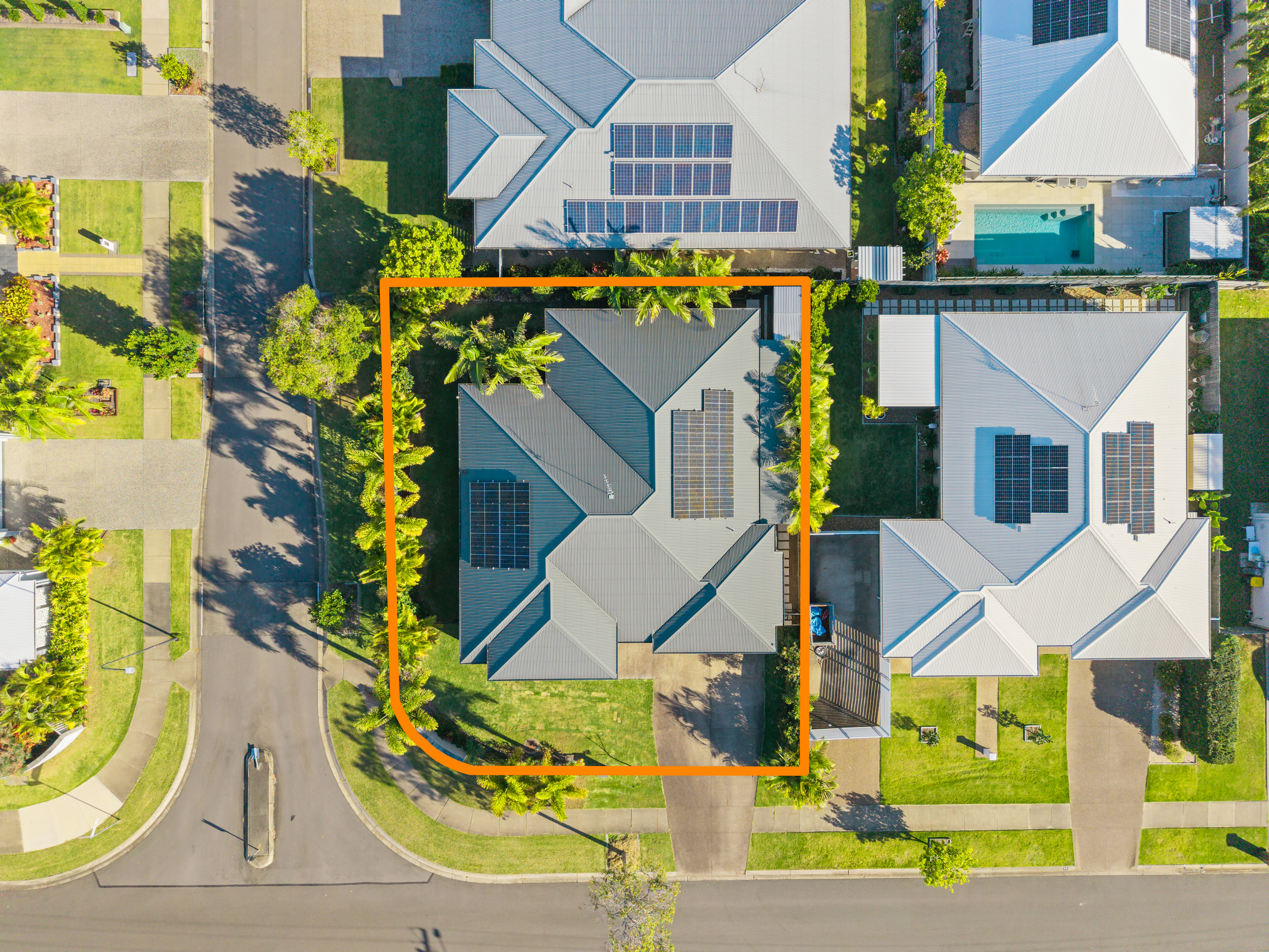 18 Halcro Street, PIALBA, QLD 4655 AUS