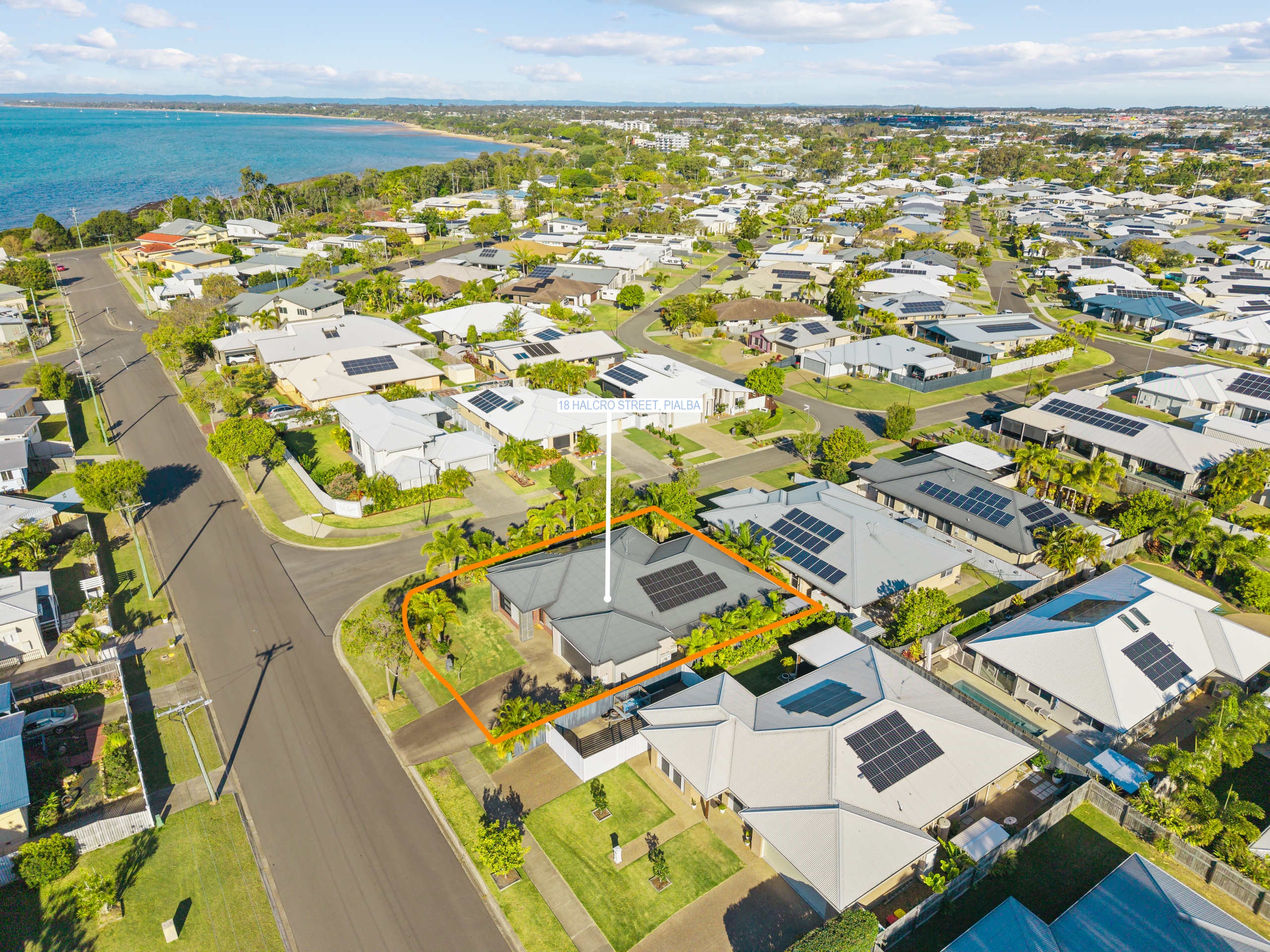 18 Halcro Street, PIALBA, QLD 4655 AUS