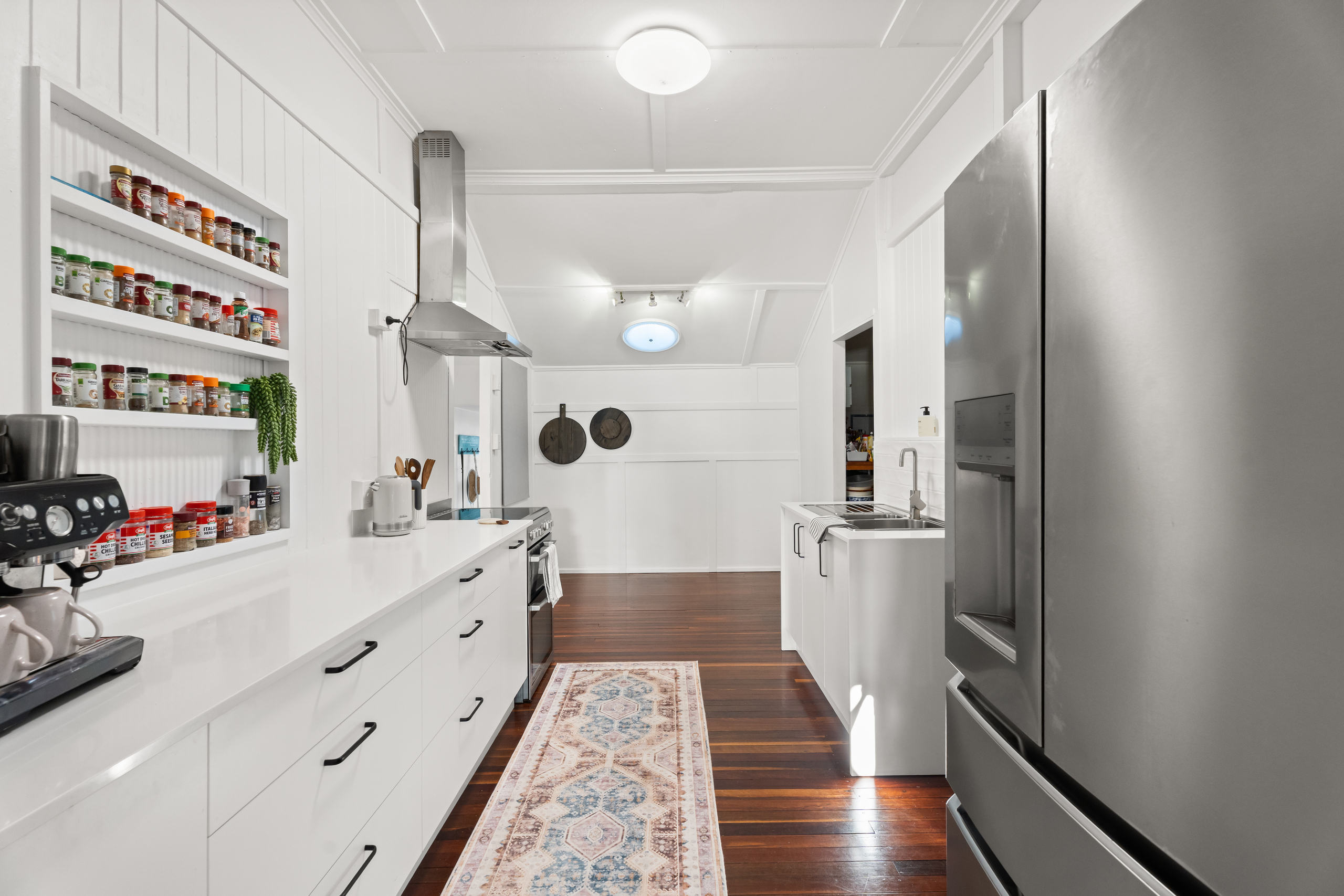 16 Scarborough Street, SCARNESS, QLD 4655 AUS