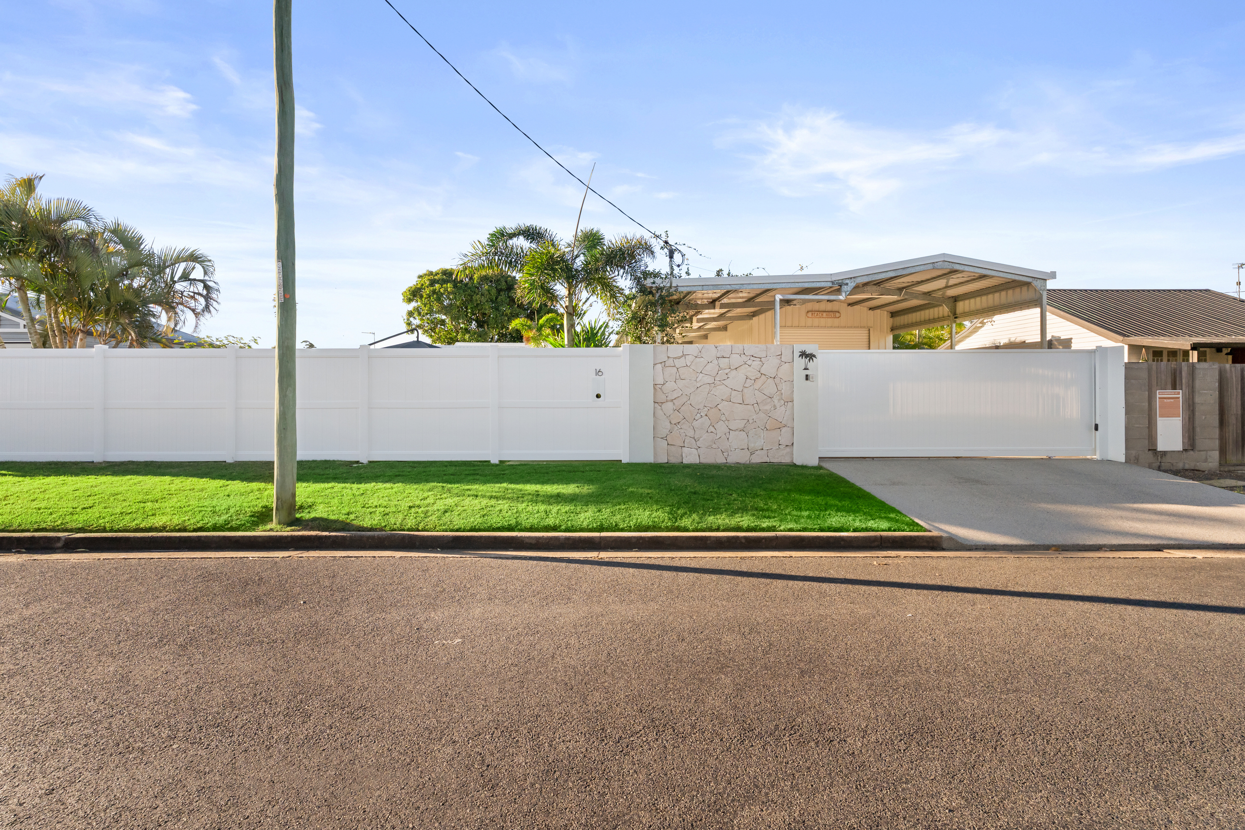 16 Scarborough Street, SCARNESS, QLD 4655 AUS