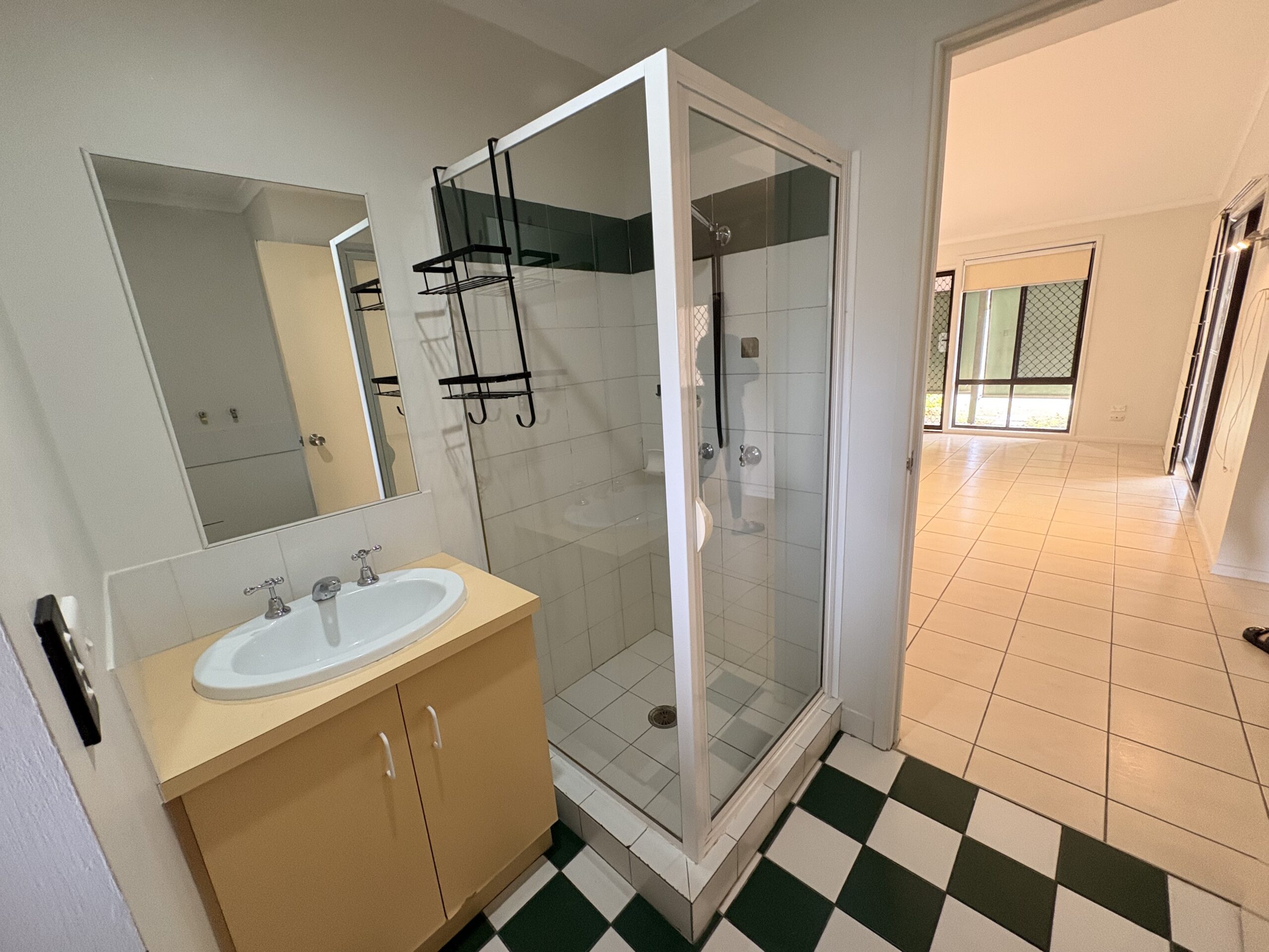 15/220 Torquay Terrace, TORQUAY, QLD 4655 AUS