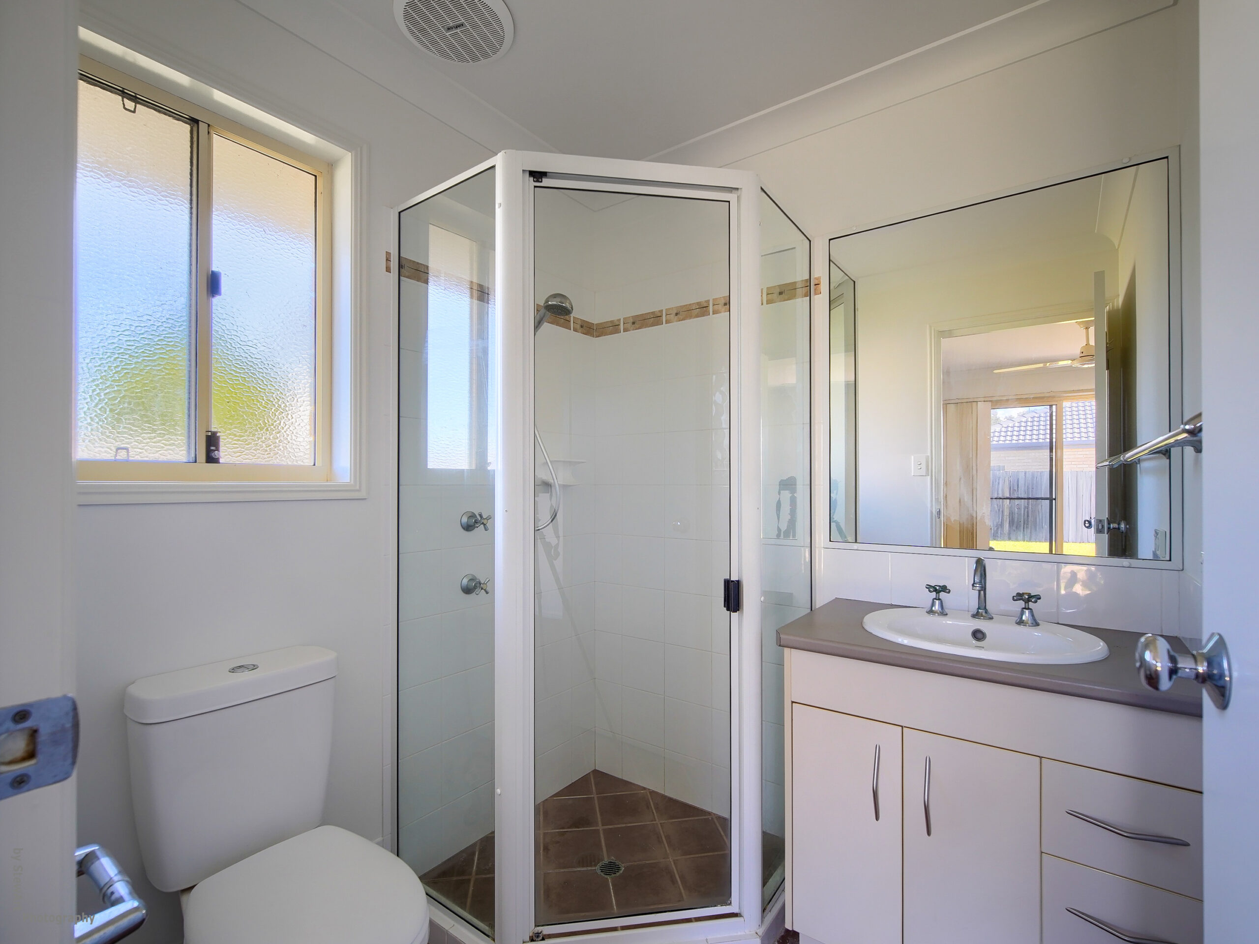 1 Adam Court, URANGAN, QLD 4655 AUS