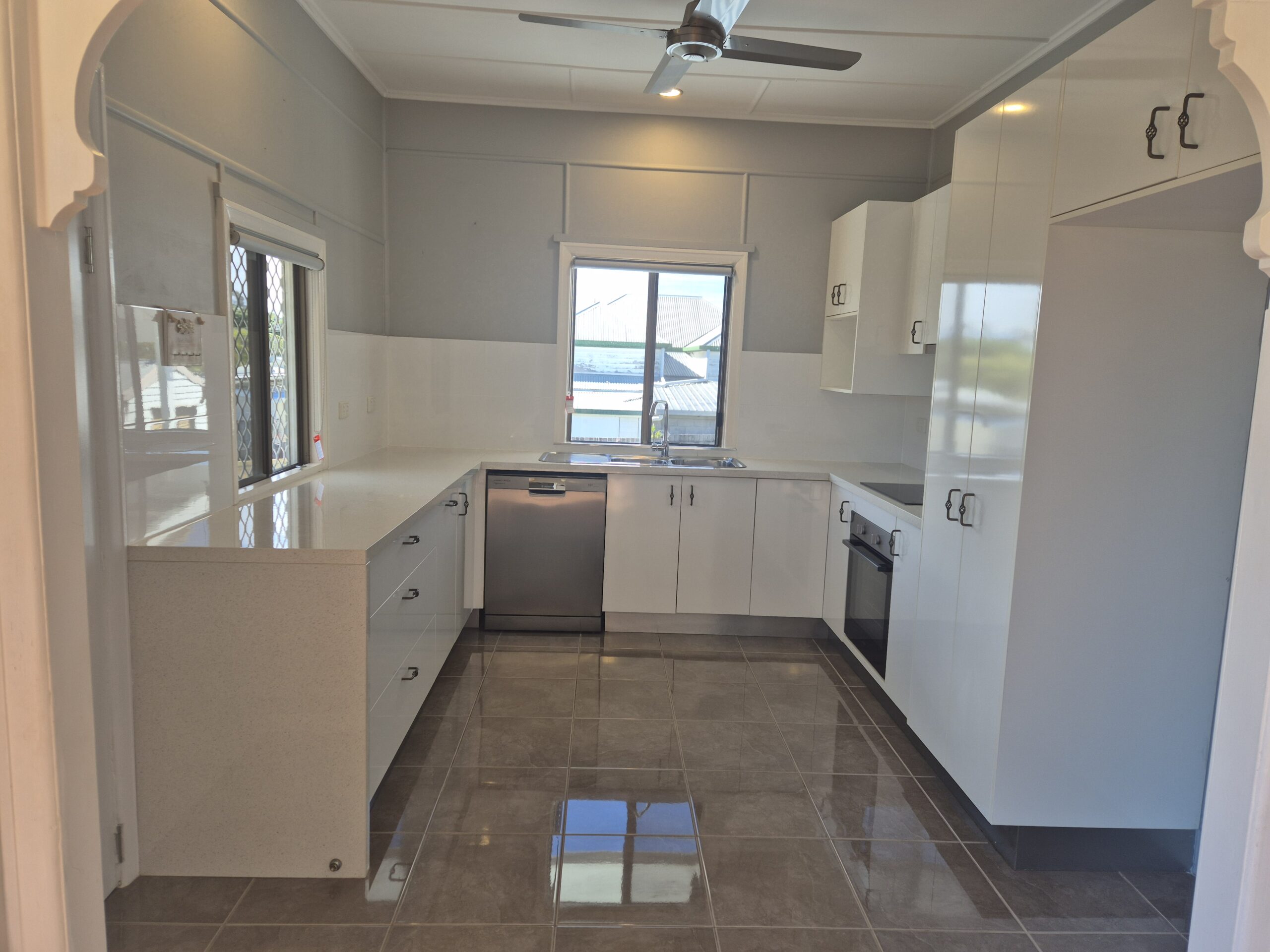 5 Leith Street, PIALBA, QLD 4655 AUS