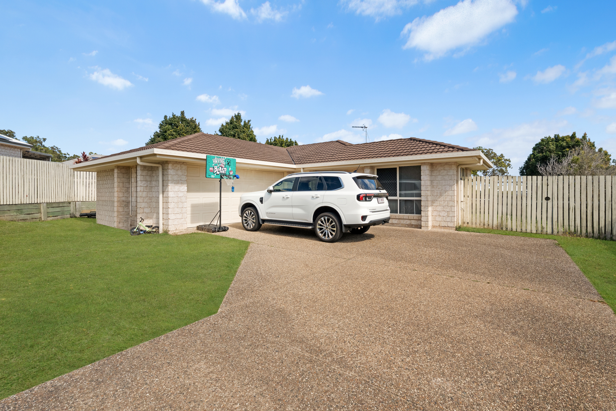 38 Picadilly Circuit, URRAWEEN, QLD 4655 AUS