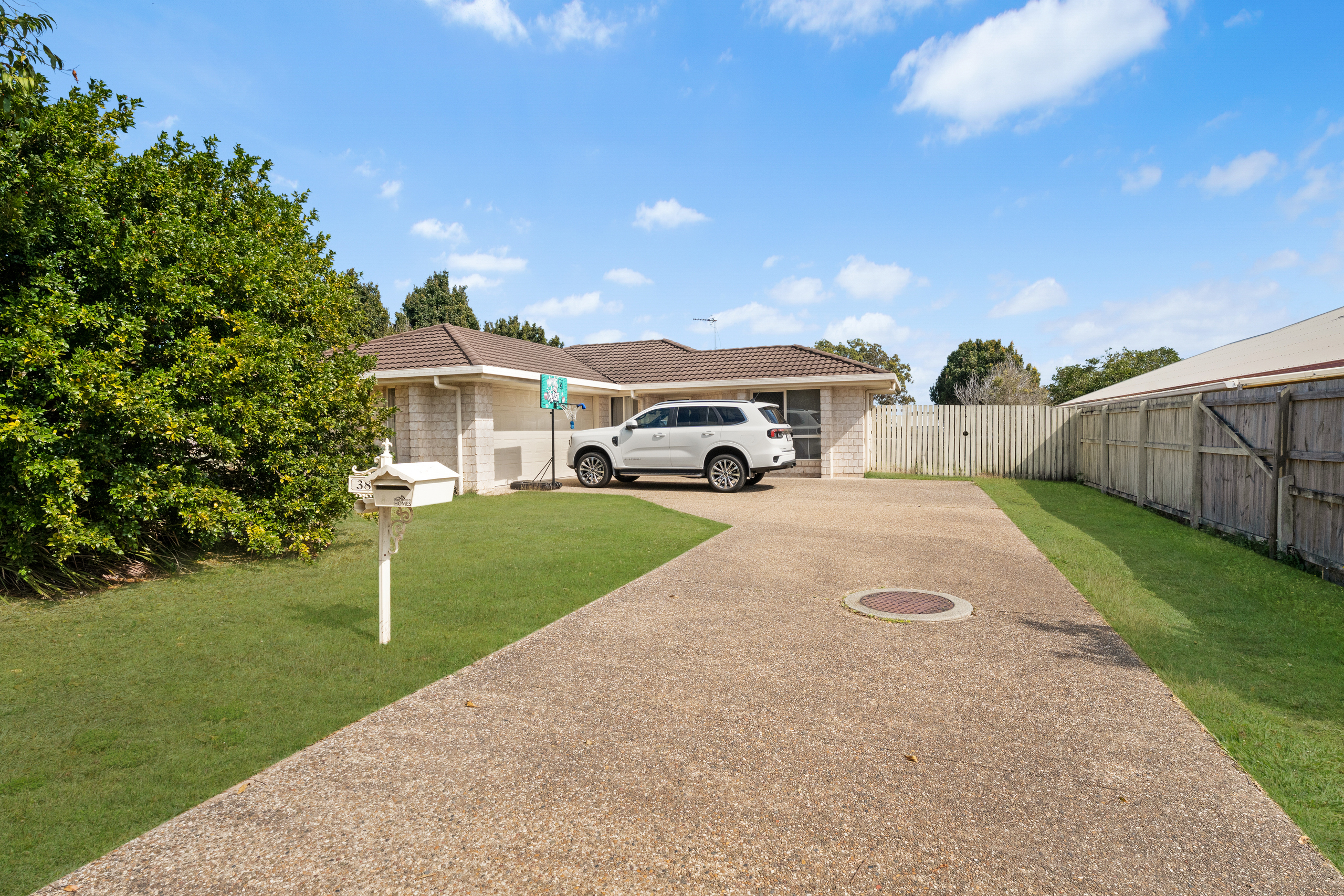 38 Picadilly Circuit, URRAWEEN, QLD 4655 AUS