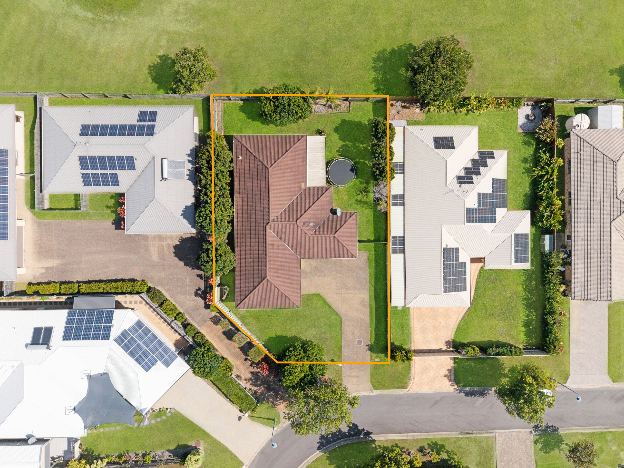 38 Picadilly Circuit, URRAWEEN, QLD 4655 AUS