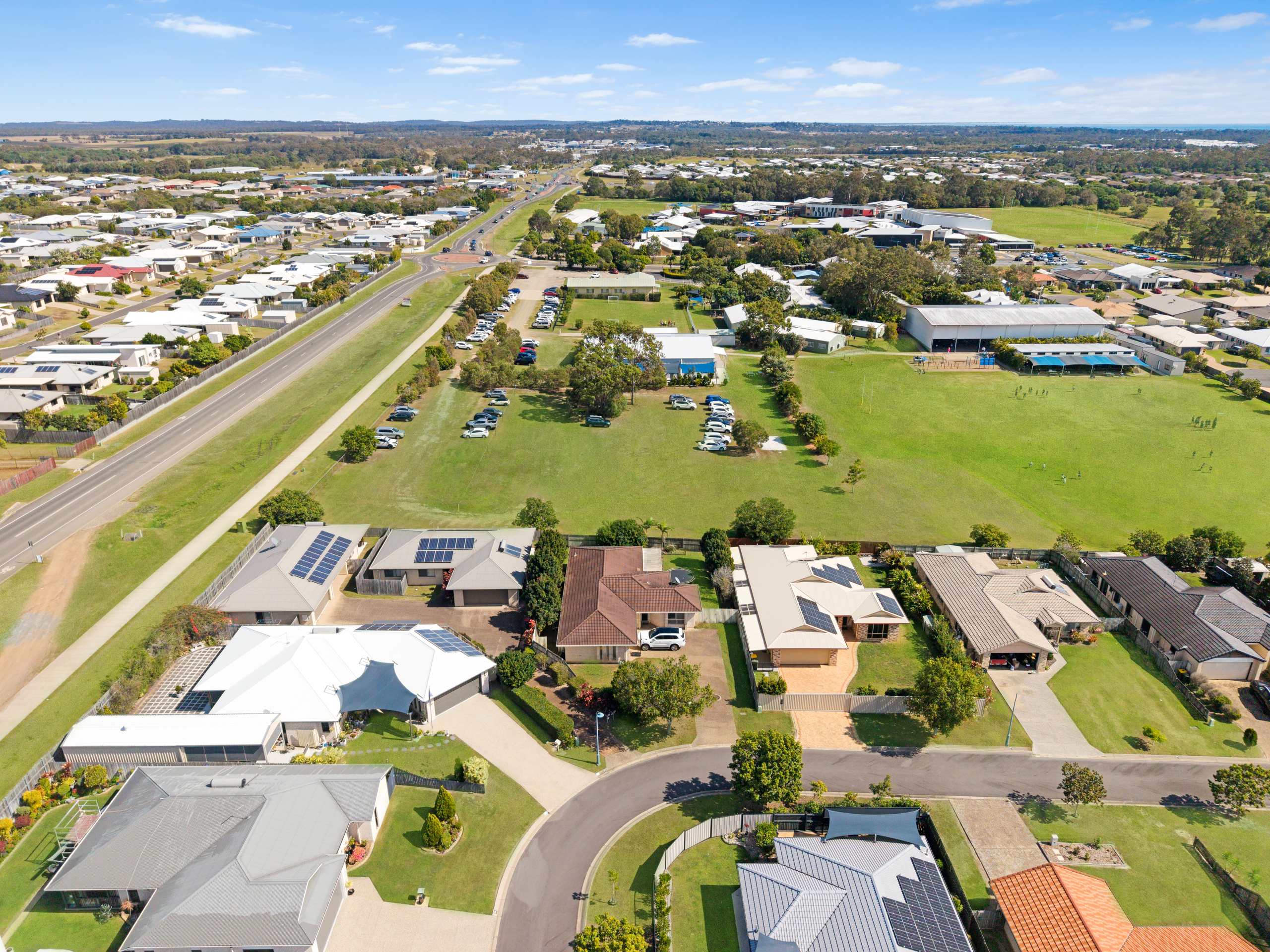 38 Picadilly Circuit, URRAWEEN, QLD 4655 AUS