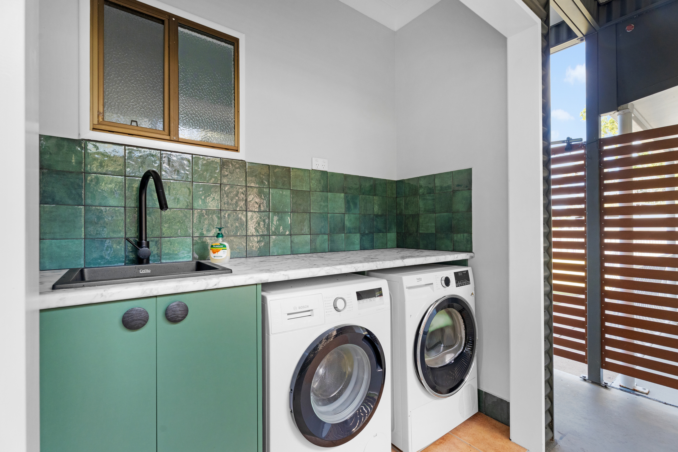 12-14 Parraweena Court, POINT VERNON, QLD 4655 AUS