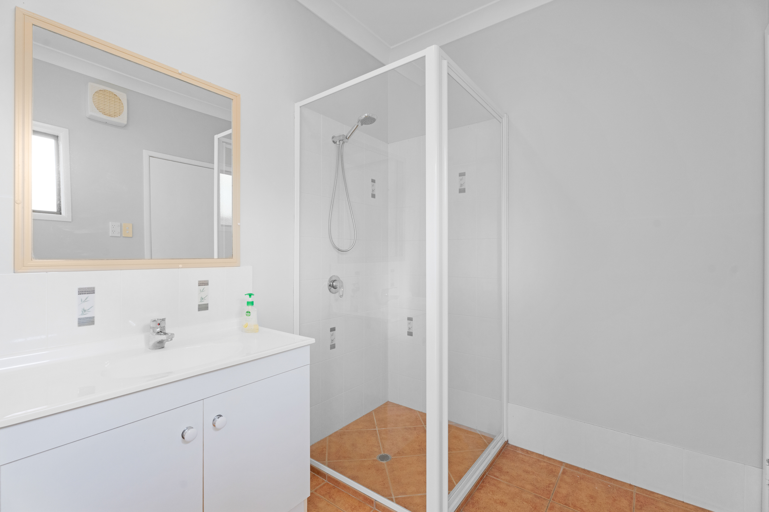 12-14 Parraweena Court, POINT VERNON, QLD 4655 AUS