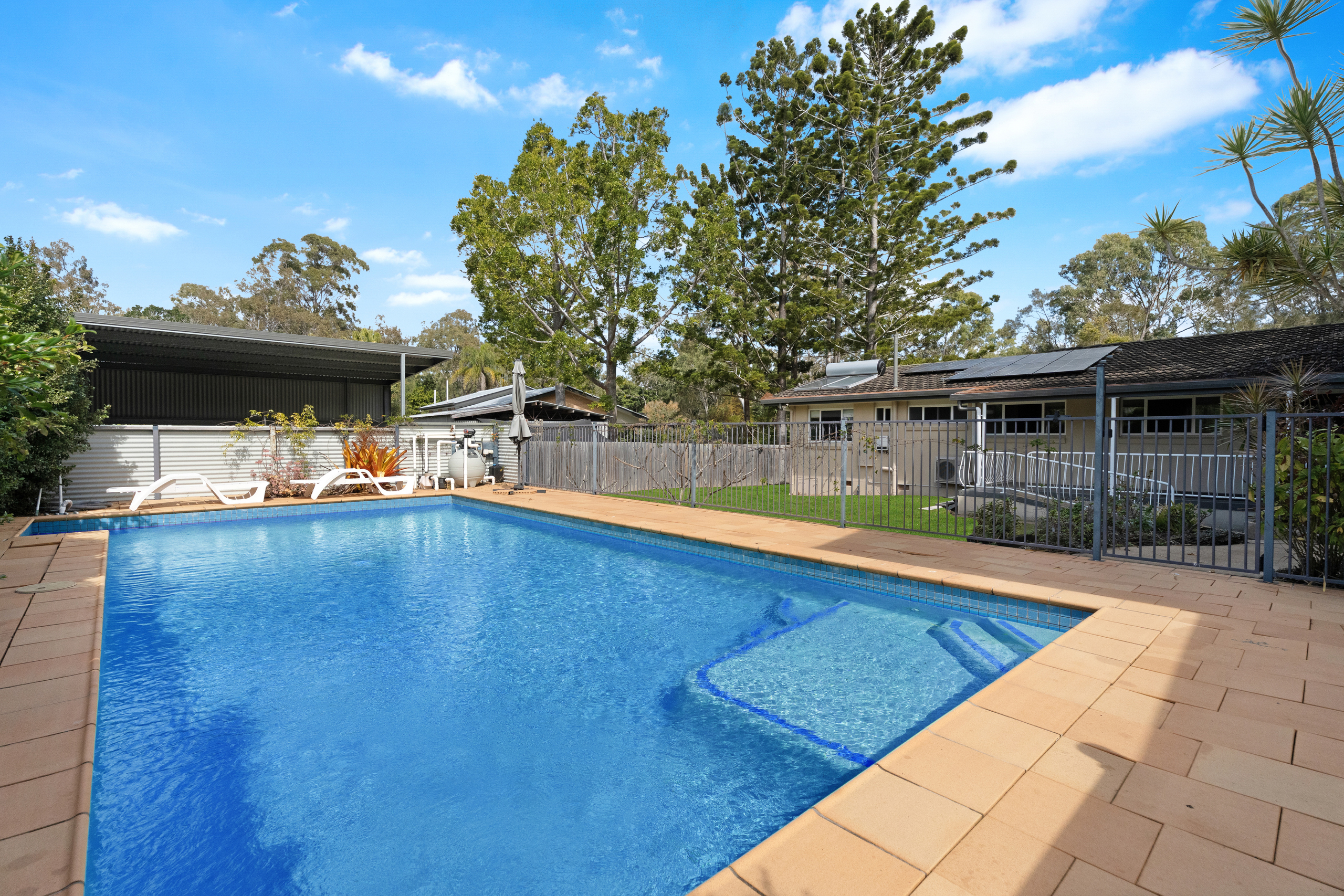 12-14 Parraweena Court, POINT VERNON, QLD 4655 AUS