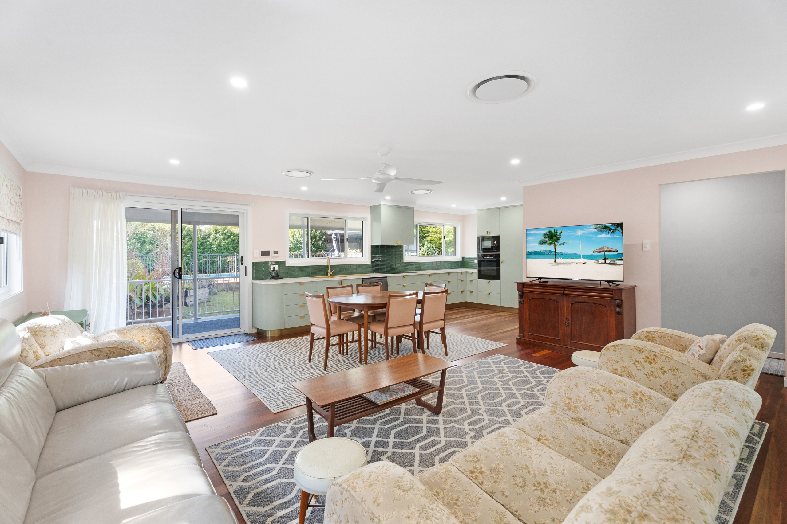 12-14 Parraweena Court, POINT VERNON, QLD 4655 AUS