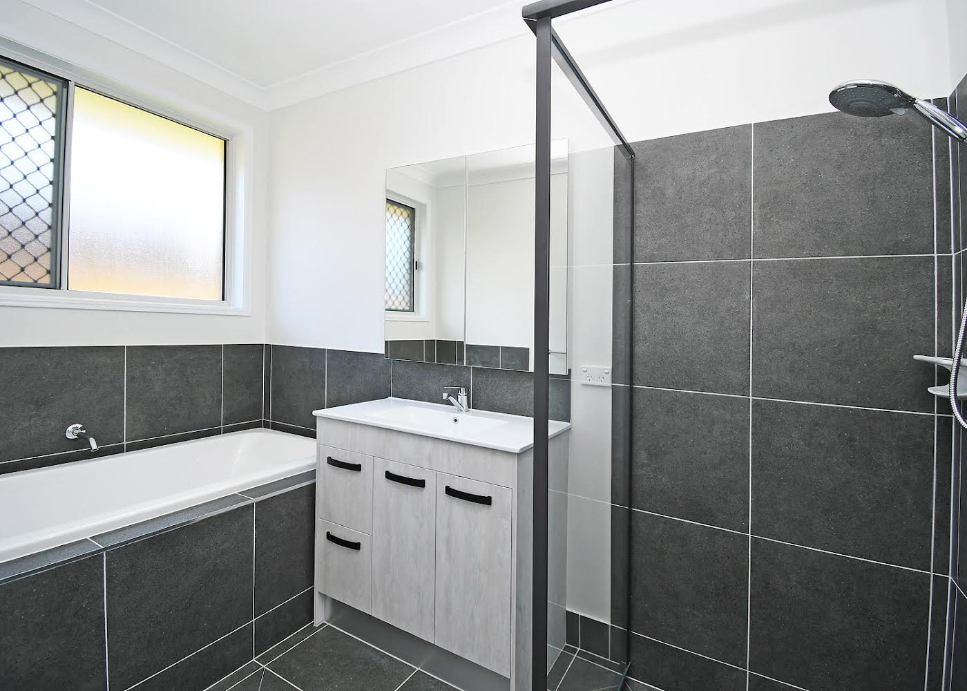 27 Conservation Drive, URRAWEEN, QLD 4655 AUS
