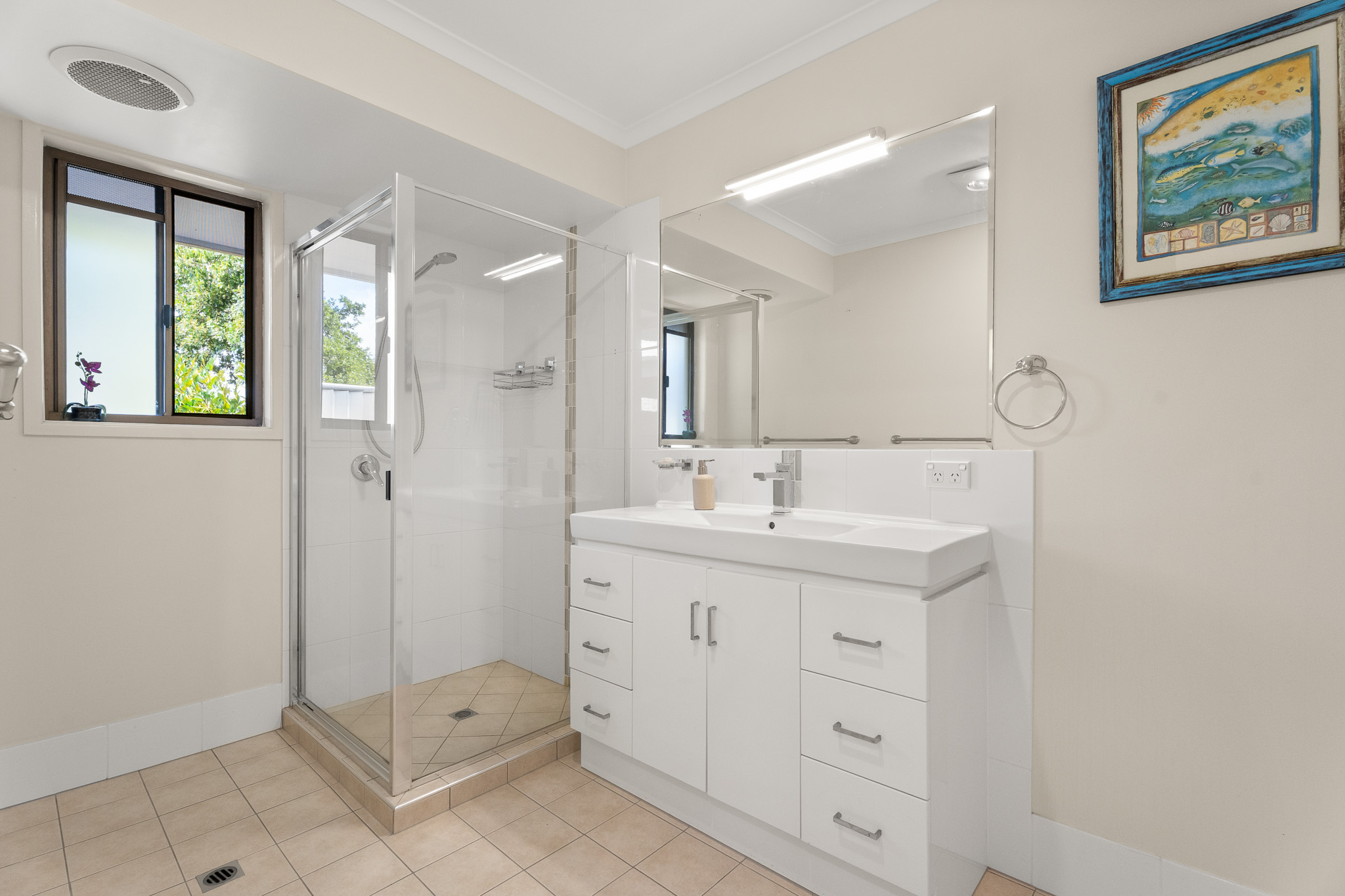 170 Truro Street, URANGAN, QLD 4655 AUS