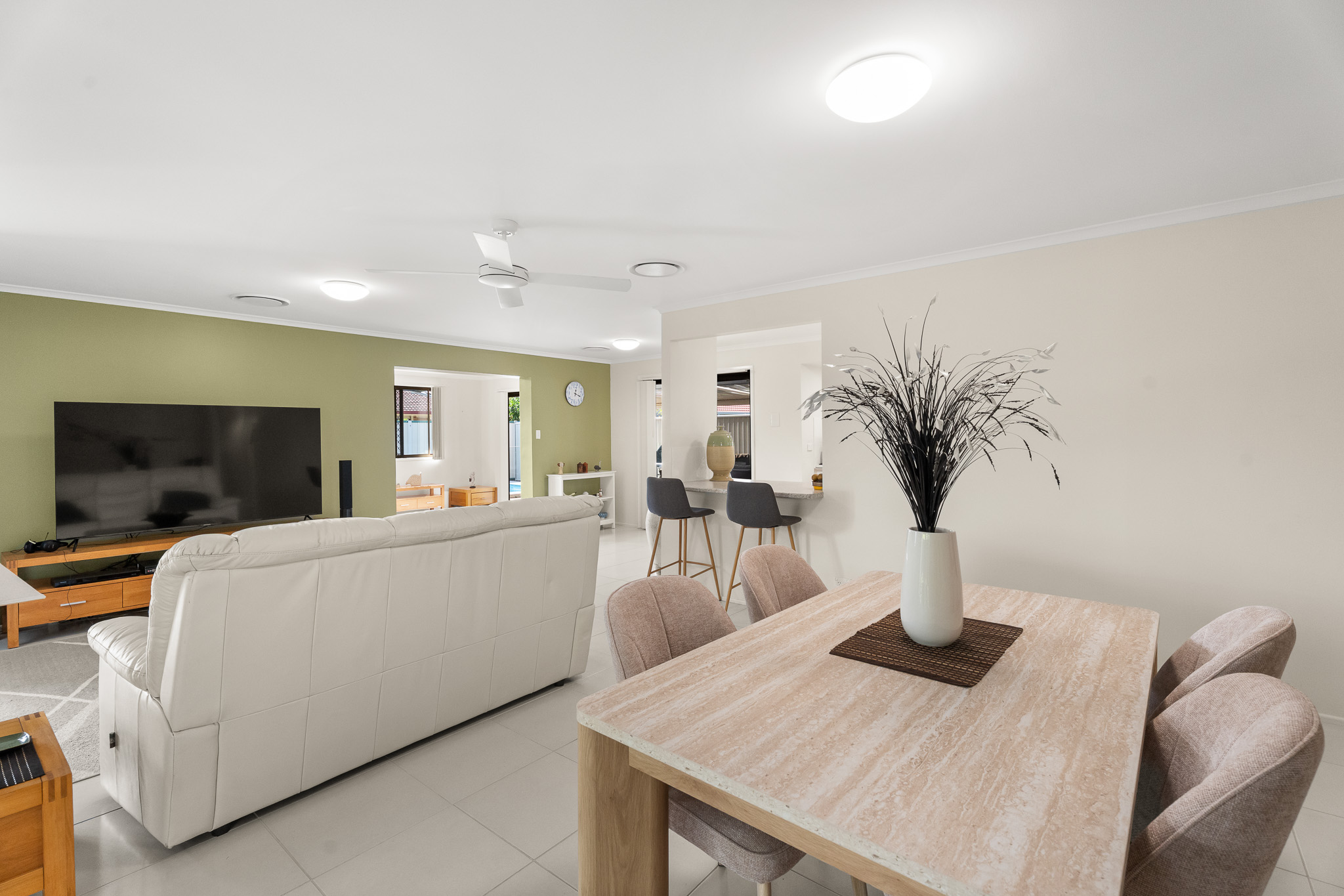 170 Truro Street, URANGAN, QLD 4655 AUS