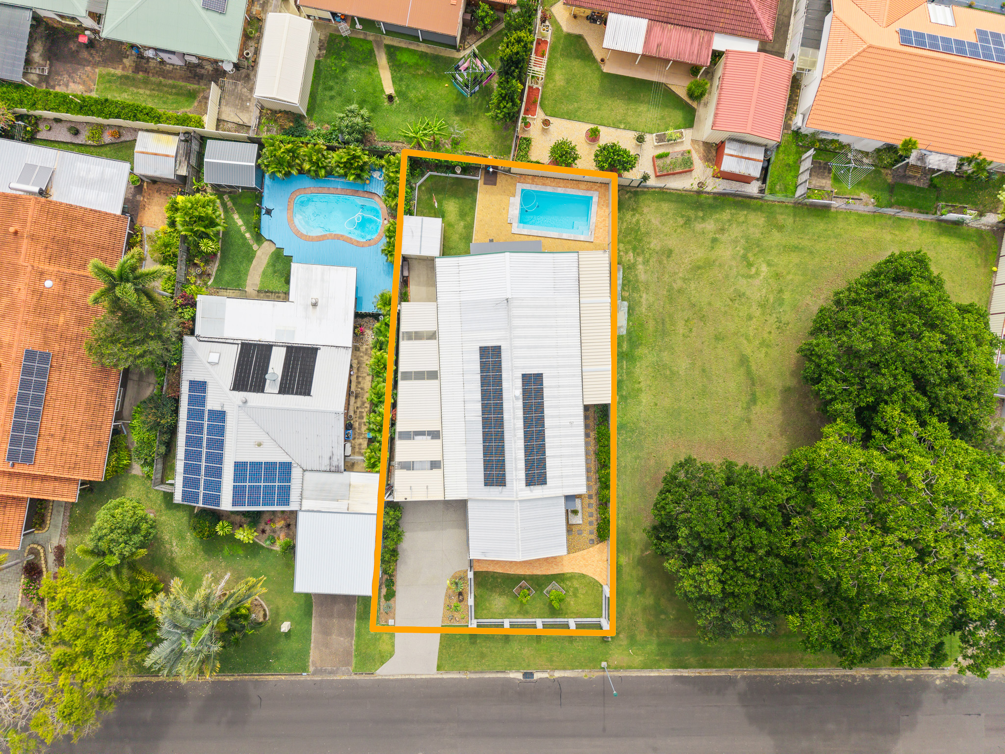 170 Truro Street, URANGAN, QLD 4655 AUS