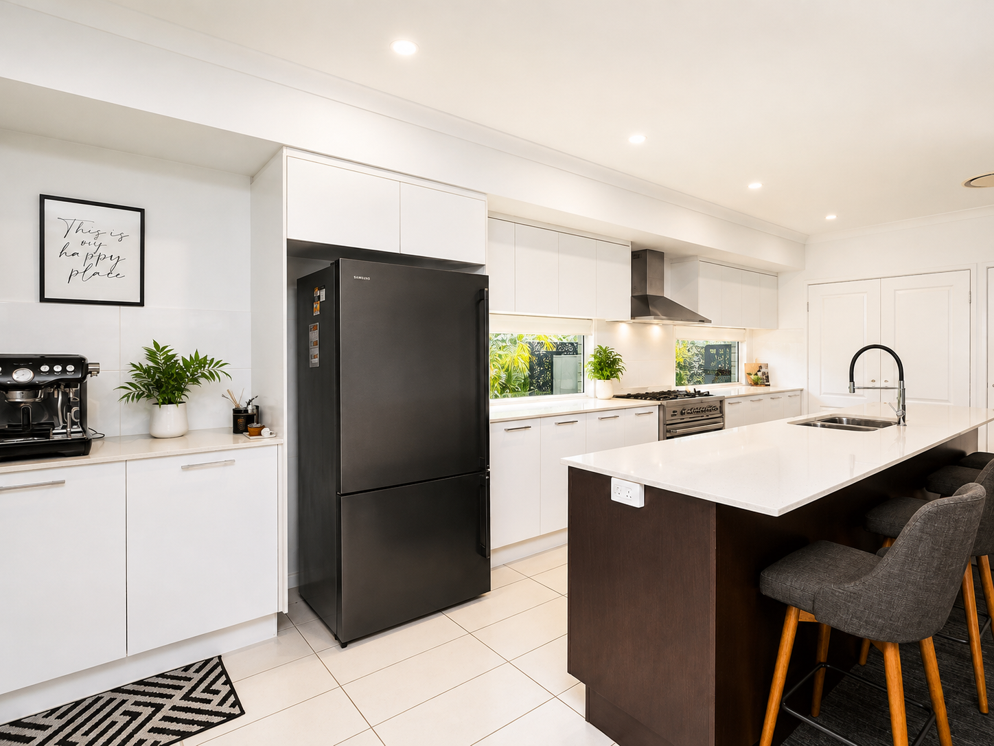 74 Ibis Boulevard, ELI WATERS, QLD 4655 AUS