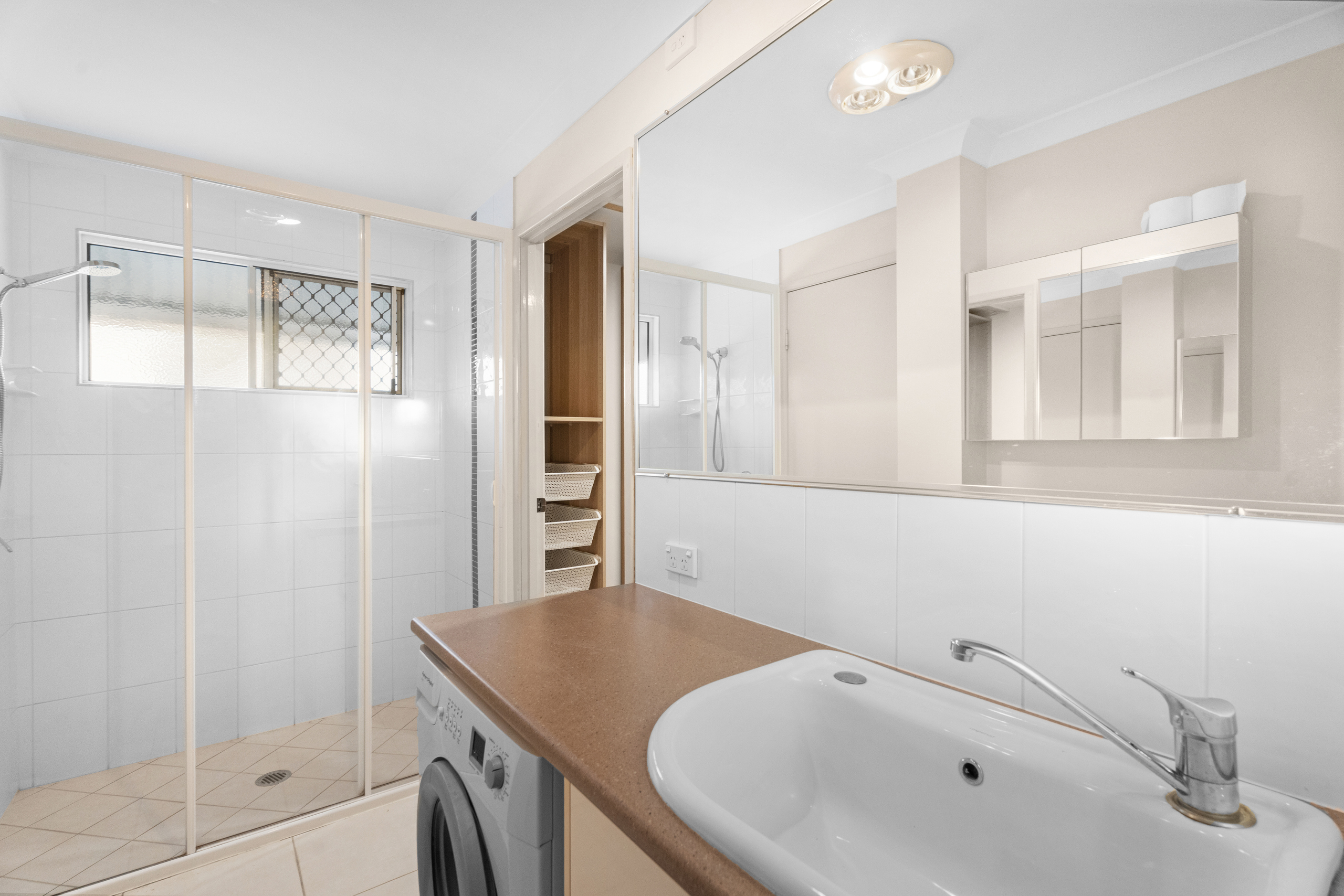 258 Esplanade and 42 Watson Street, PIALBA, QLD 4655 AUS