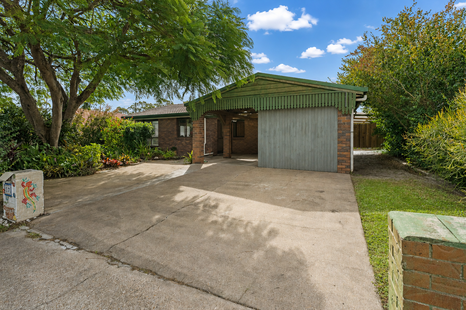 17 Tanna Street, PIALBA, QLD 4655 AUS