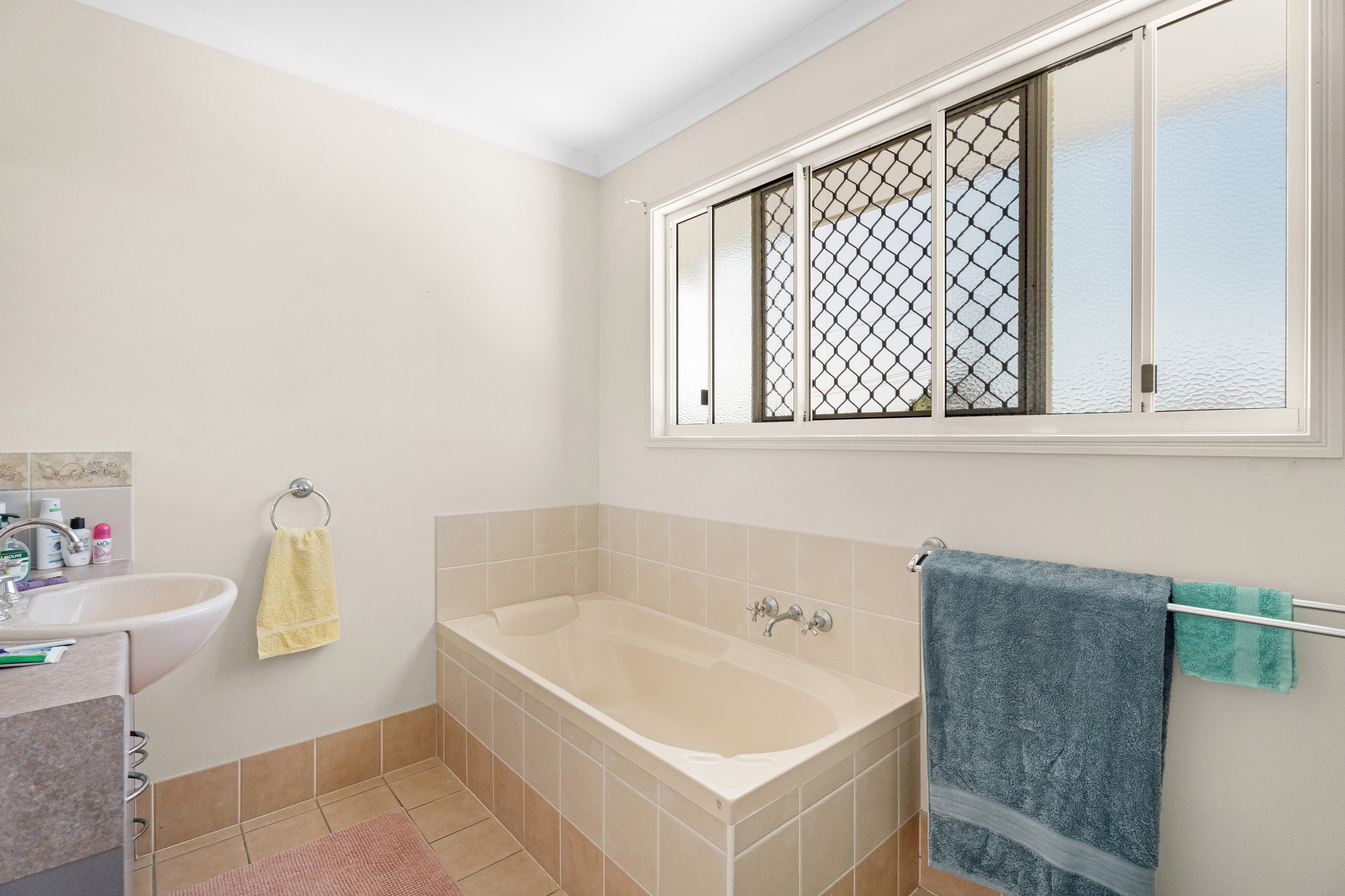 74/34-56 Elizabeth Street, URANGAN, QLD 4655 AUS