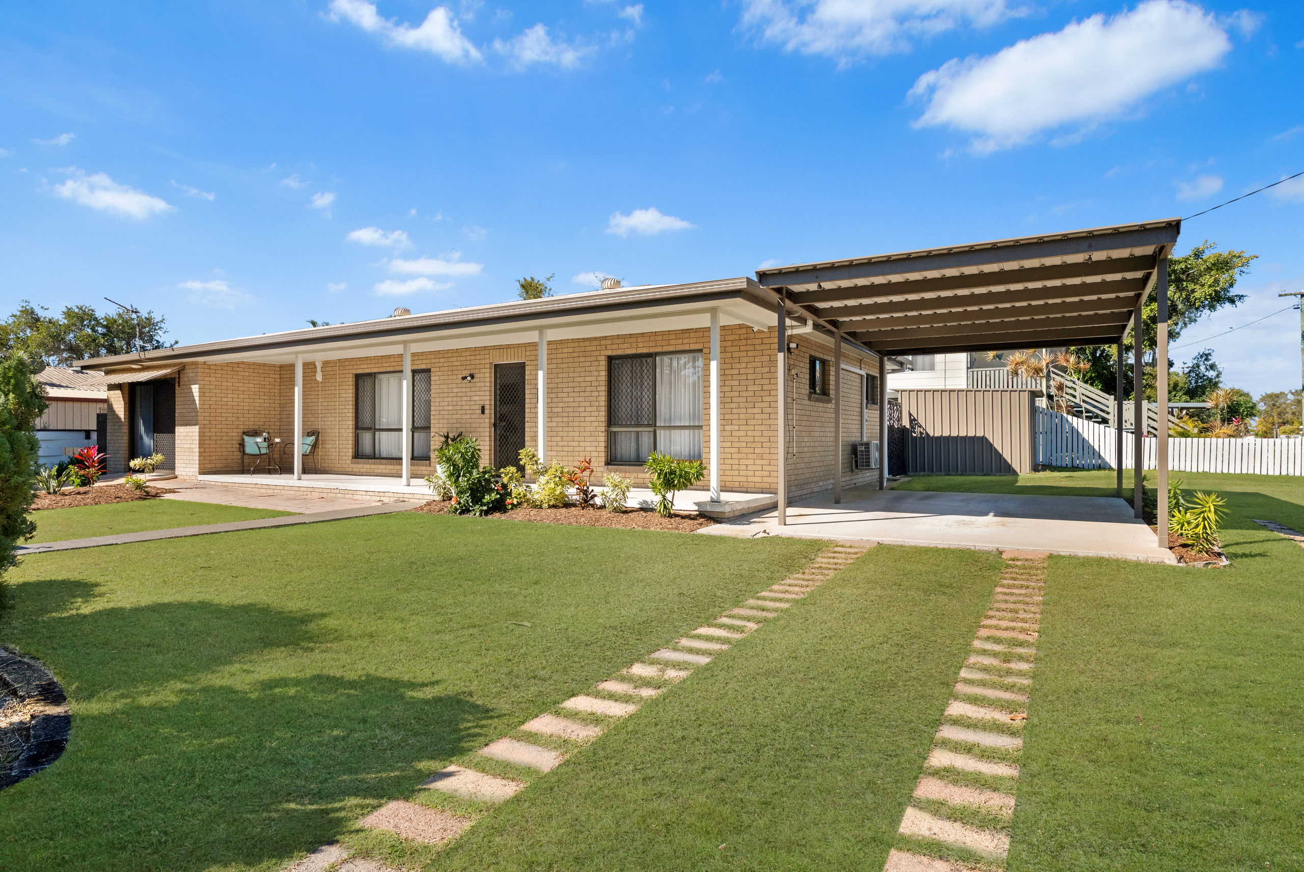 69 Lauren Street, URANGAN, QLD 4655 AUS