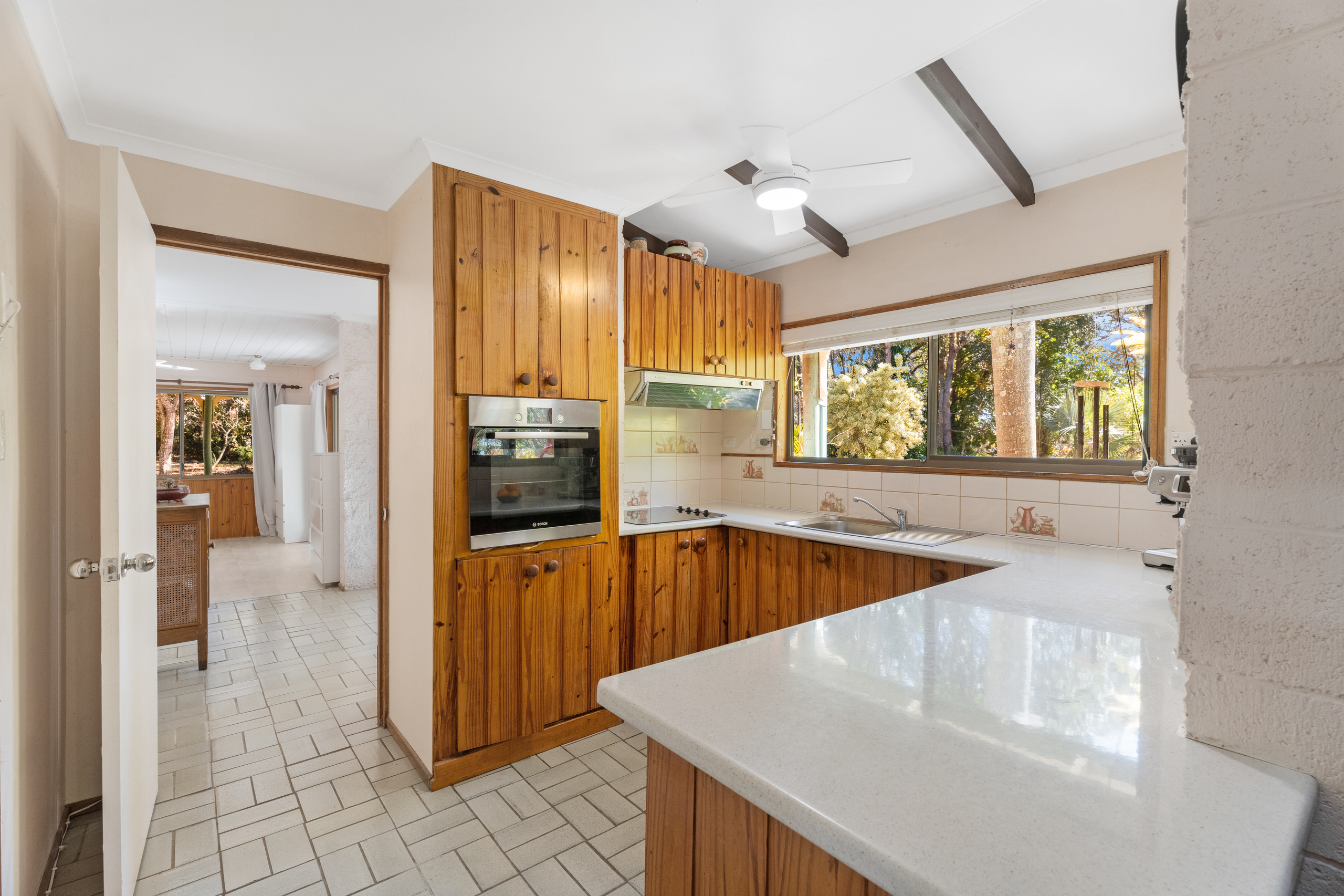 40 Boundary Road, URANGAN, QLD 4655 AUS