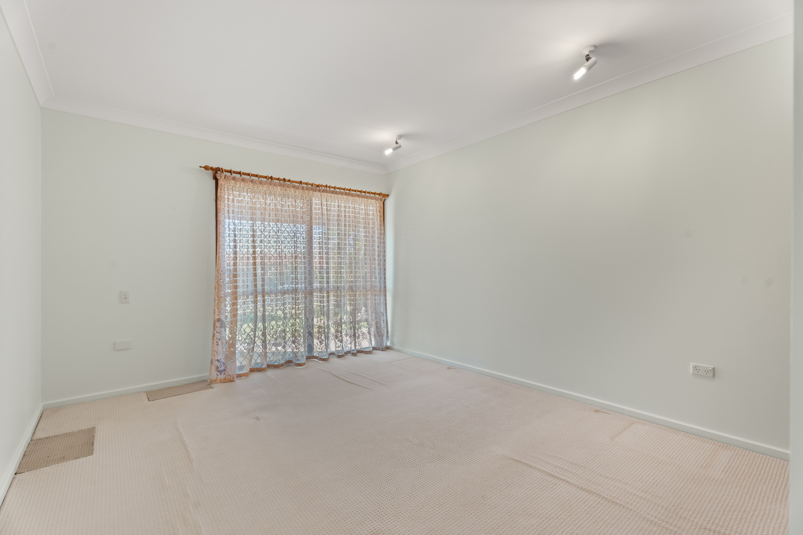13 Moonbi Street, SCARNESS, QLD 4655 AUS