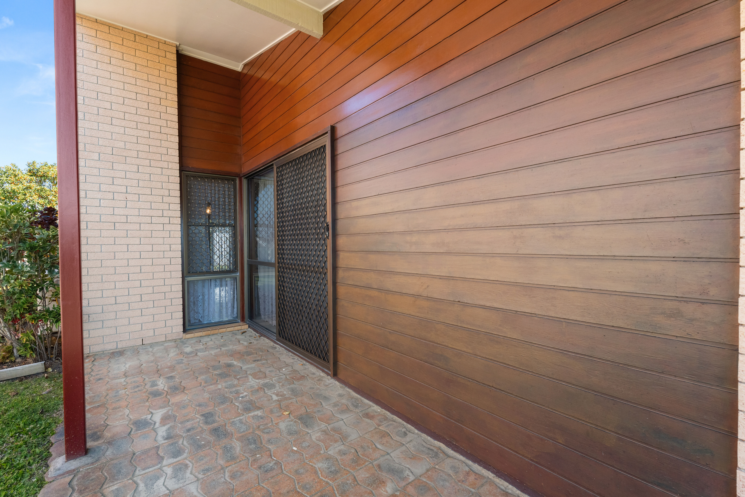 13 Moonbi Street, SCARNESS, QLD 4655 AUS