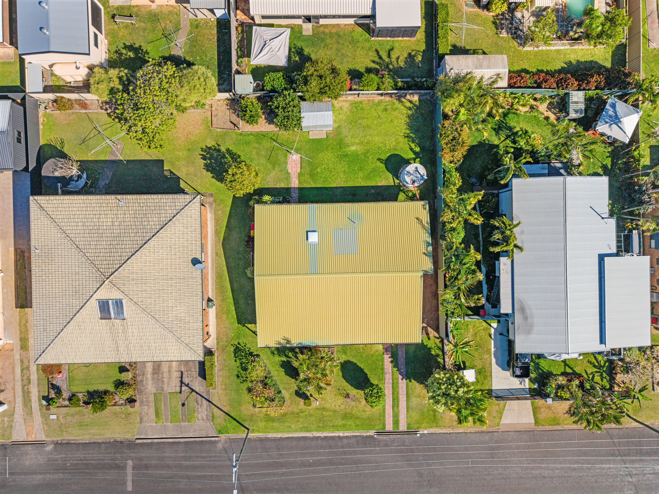 13 Moonbi Street, SCARNESS, QLD 4655 AUS
