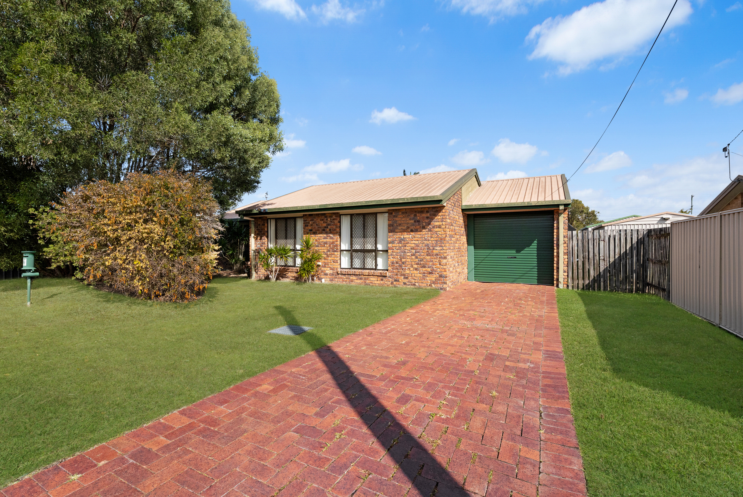 12 Wuruma Street, SCARNESS, QLD 4655 AUS