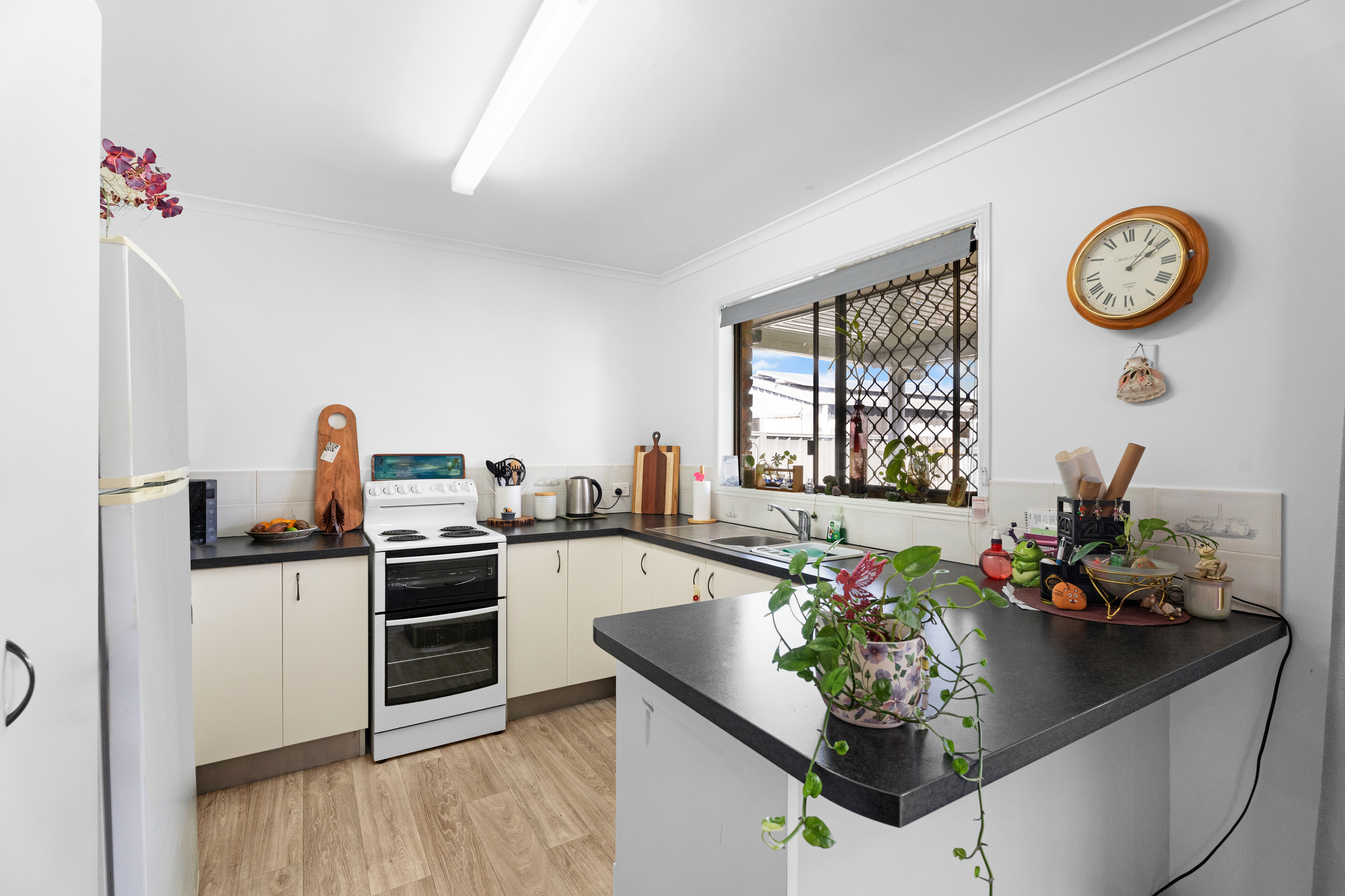 12 Wuruma Street, SCARNESS, QLD 4655 AUS