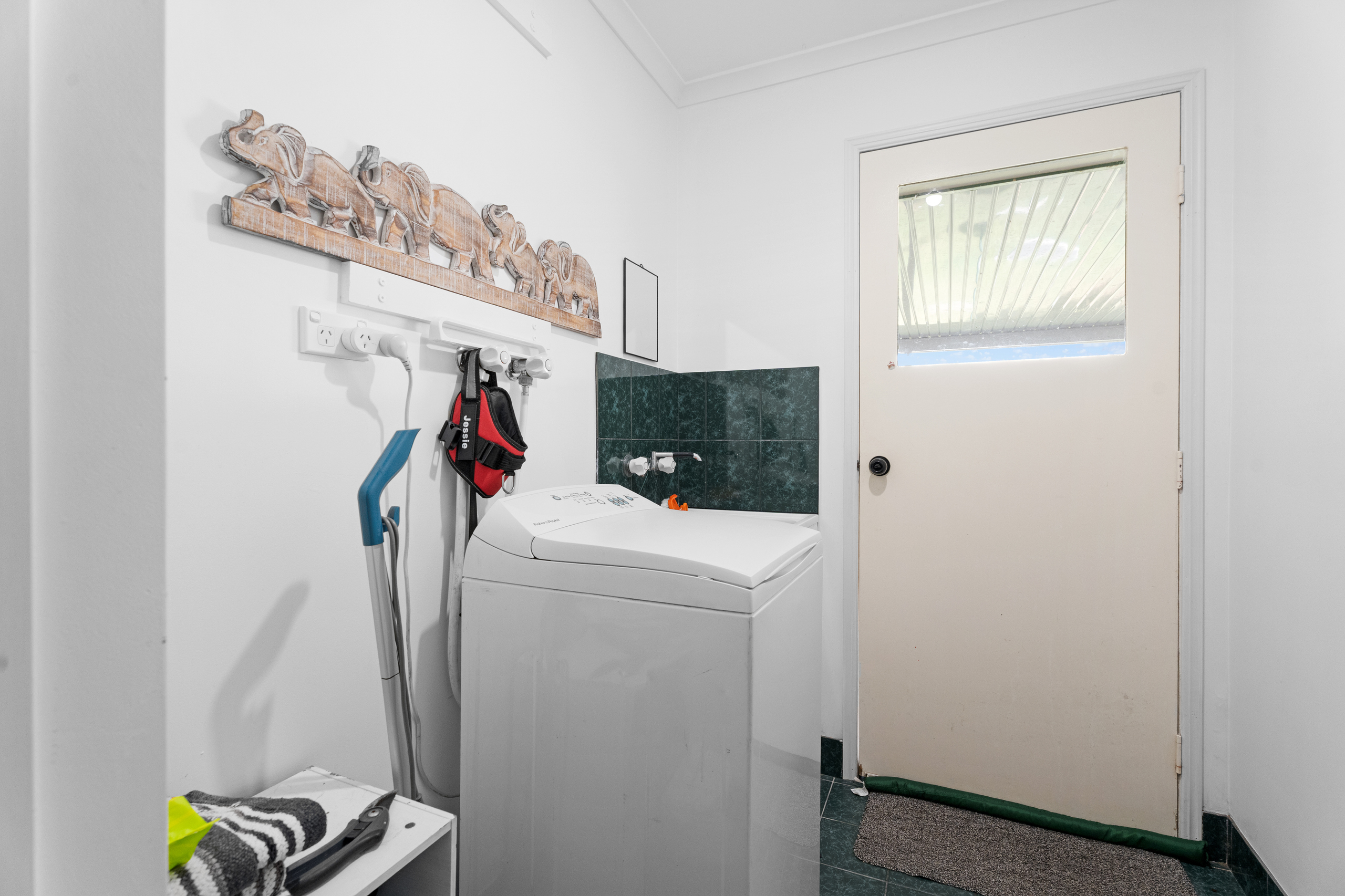 12 Wuruma Street, SCARNESS, QLD 4655 AUS