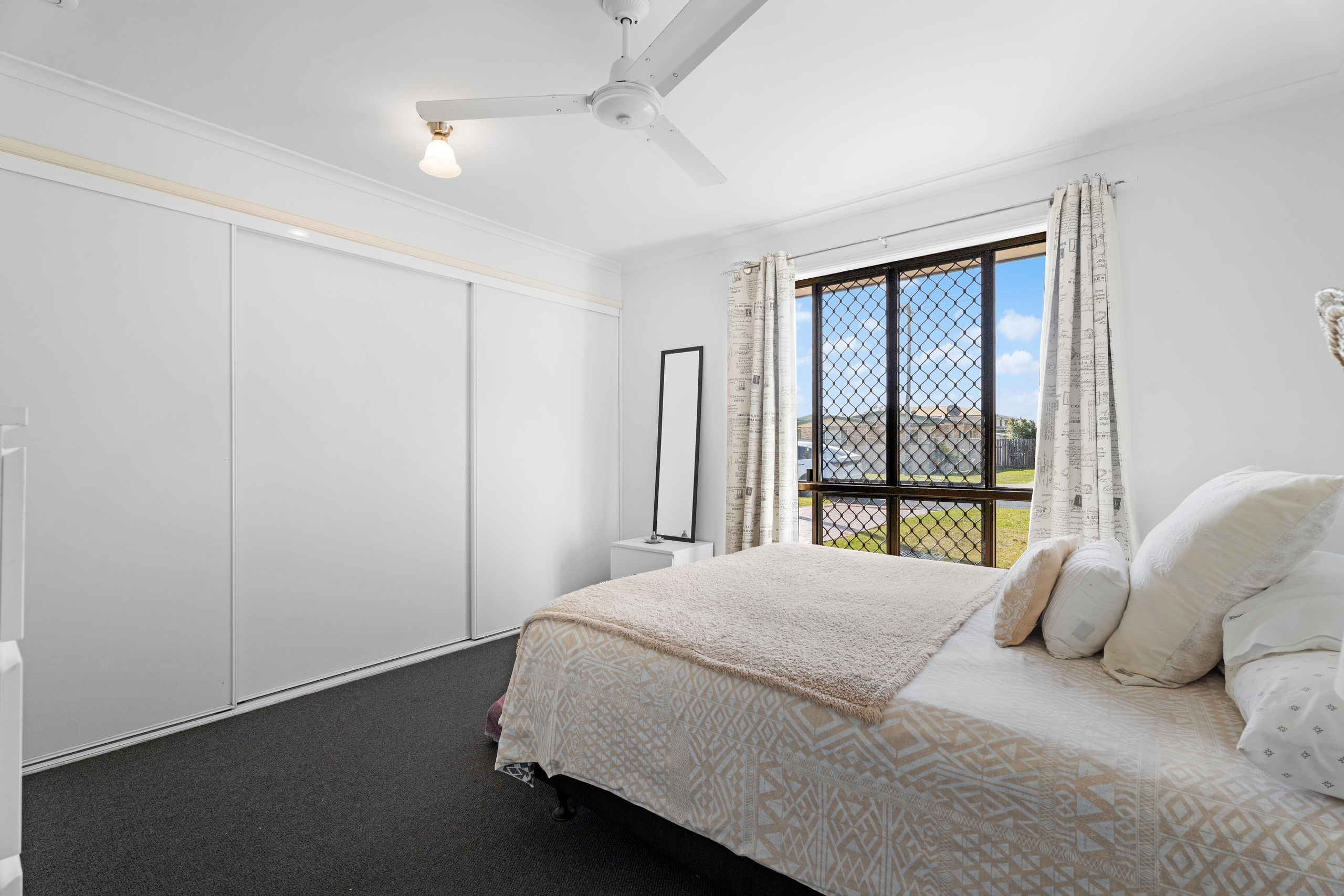 12 Wuruma Street, SCARNESS, QLD 4655 AUS