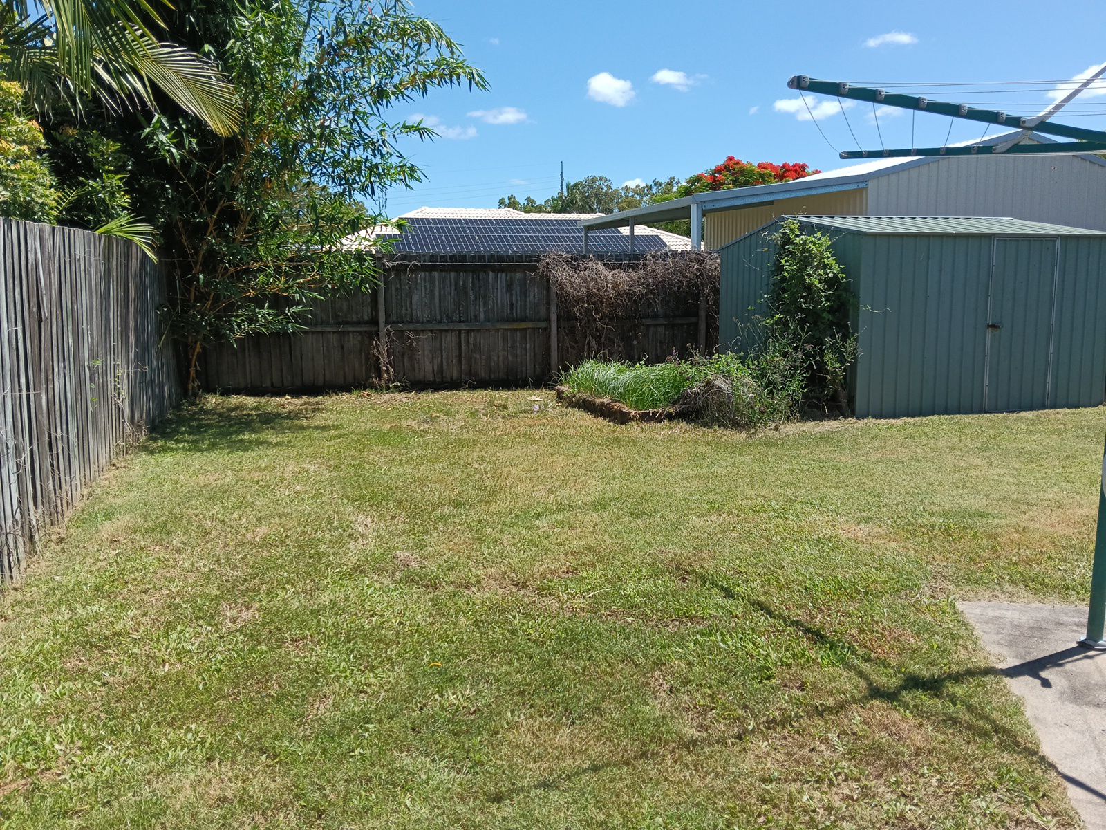 25 Vicki Parade, TORQUAY, QLD 4655 AUS