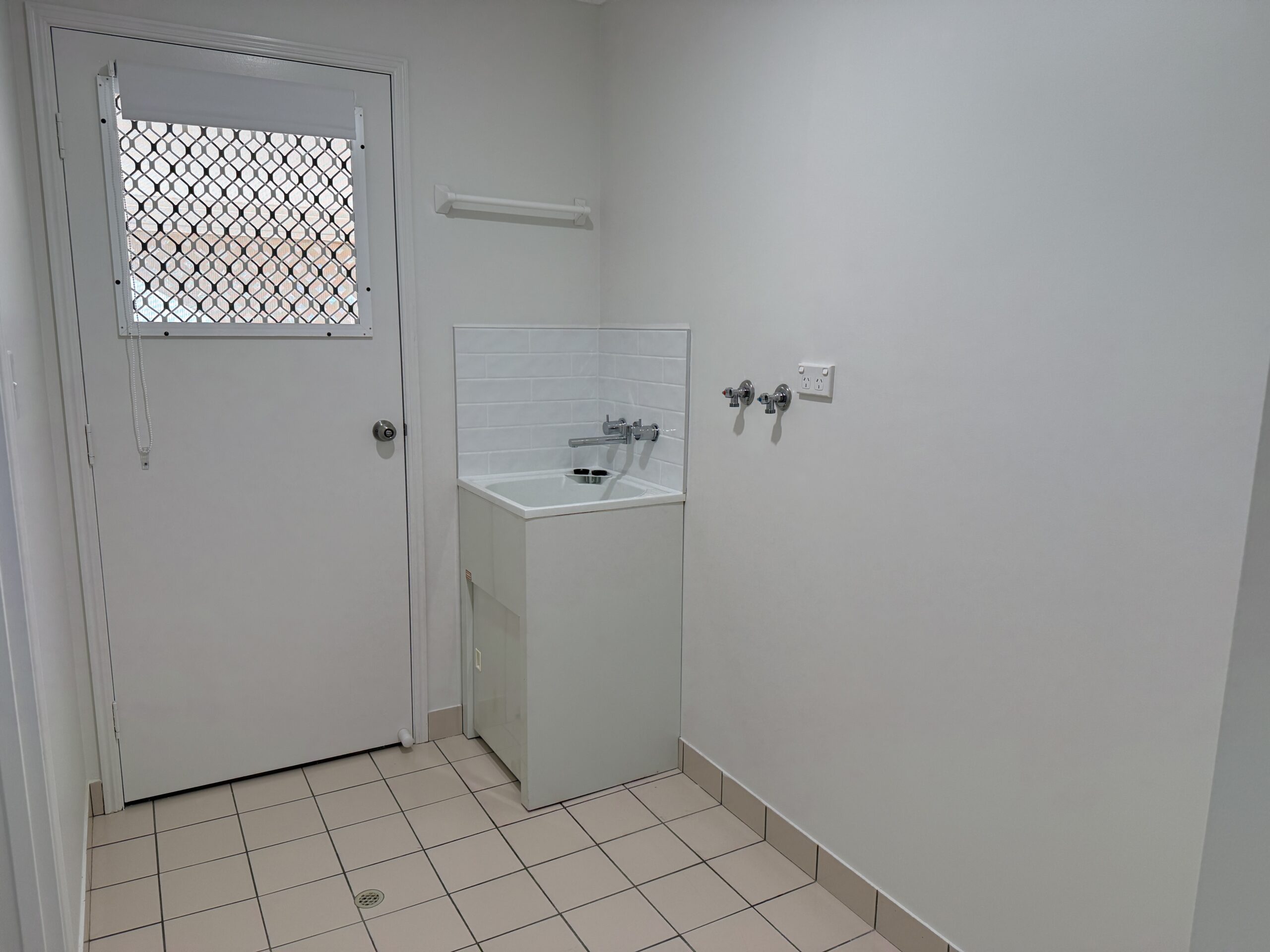2 Archer Drive, POINT VERNON, QLD 4655 AUS