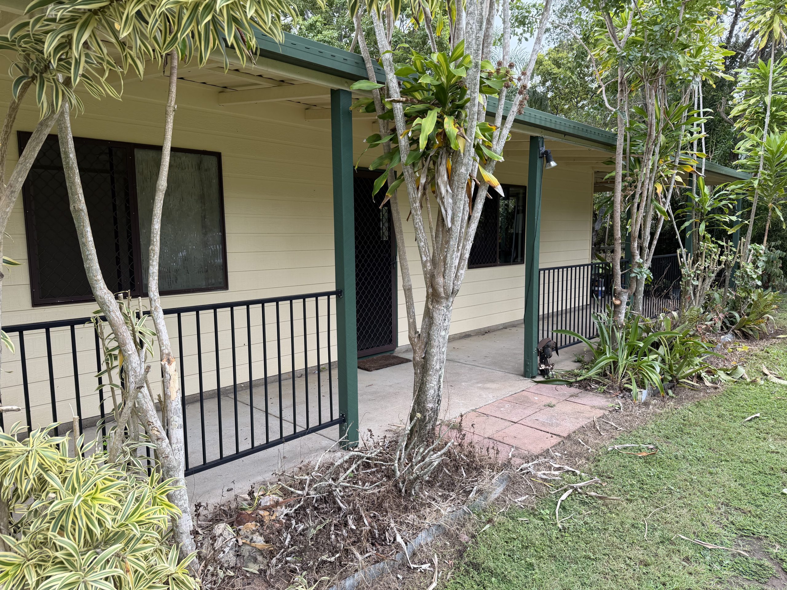 33A Shore Road West, BOORAL, QLD 4655 AUS