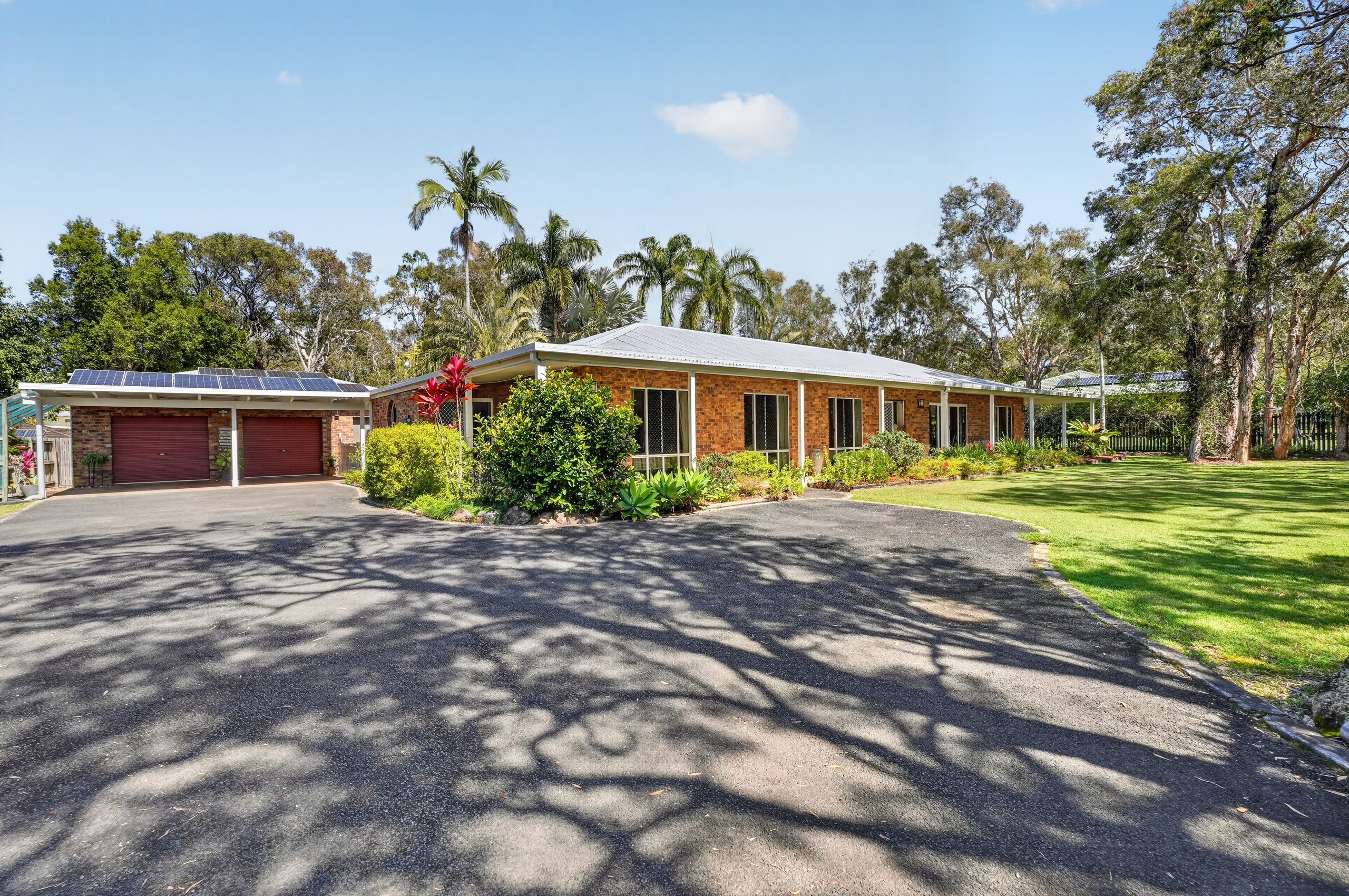 8 Windemere Road, WONDUNNA, QLD 4655 AUS