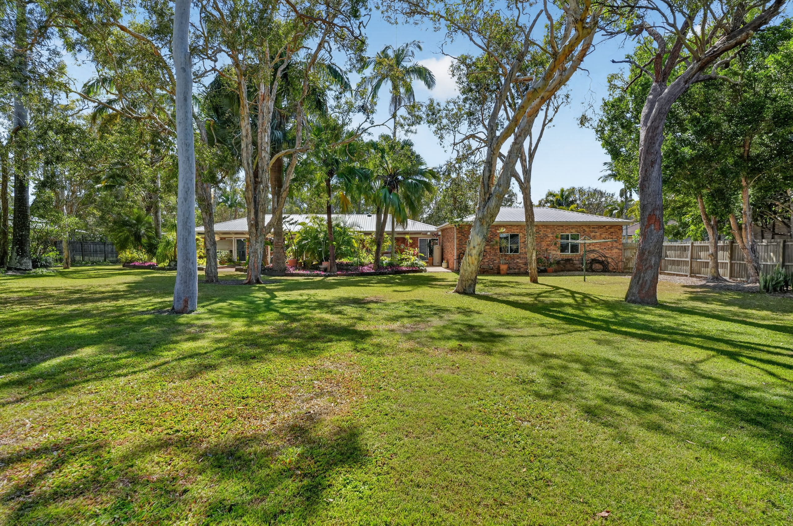 8 Windemere Road, WONDUNNA, QLD 4655 AUS