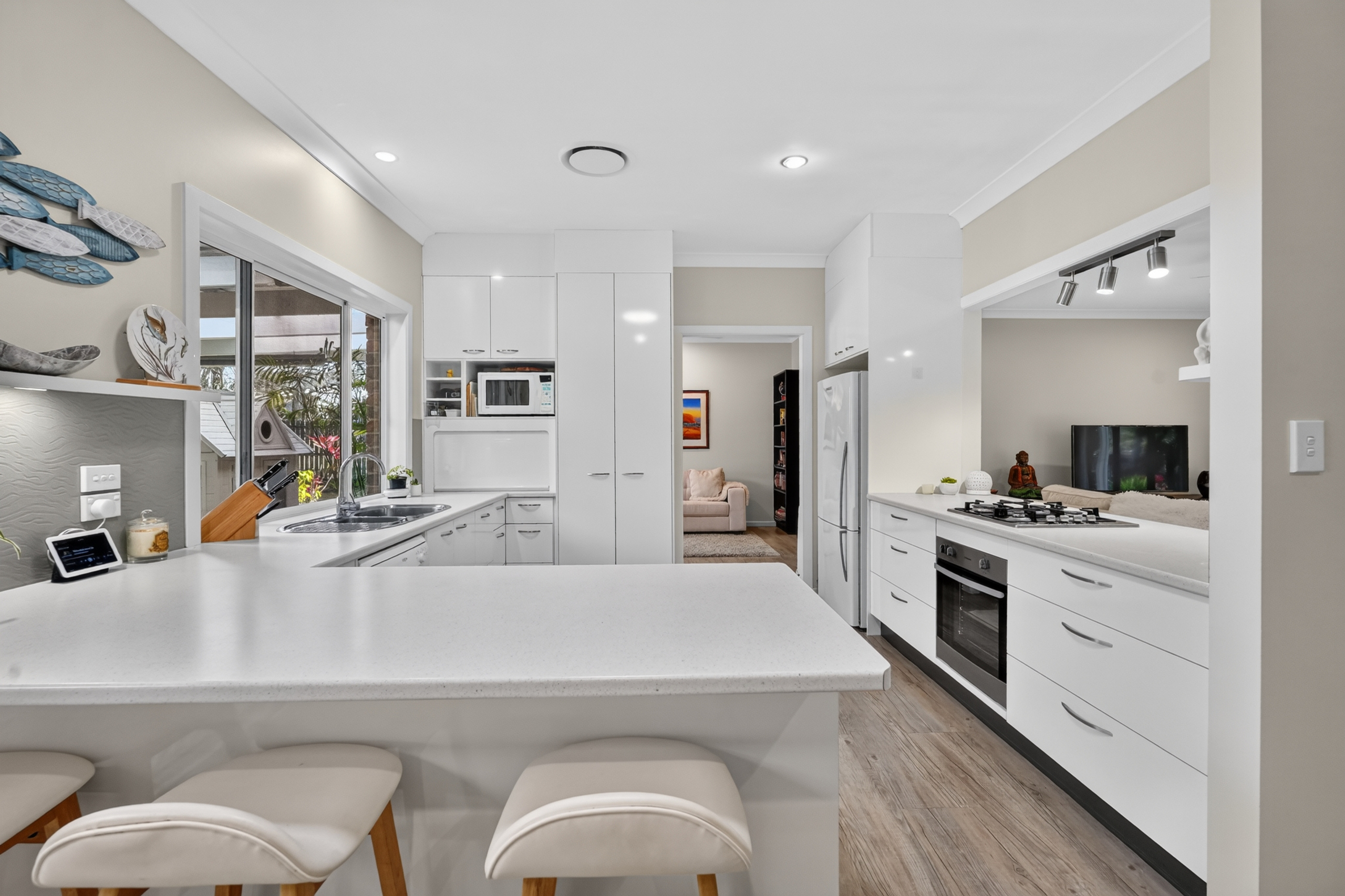 8 Windemere Road, WONDUNNA, QLD 4655 AUS